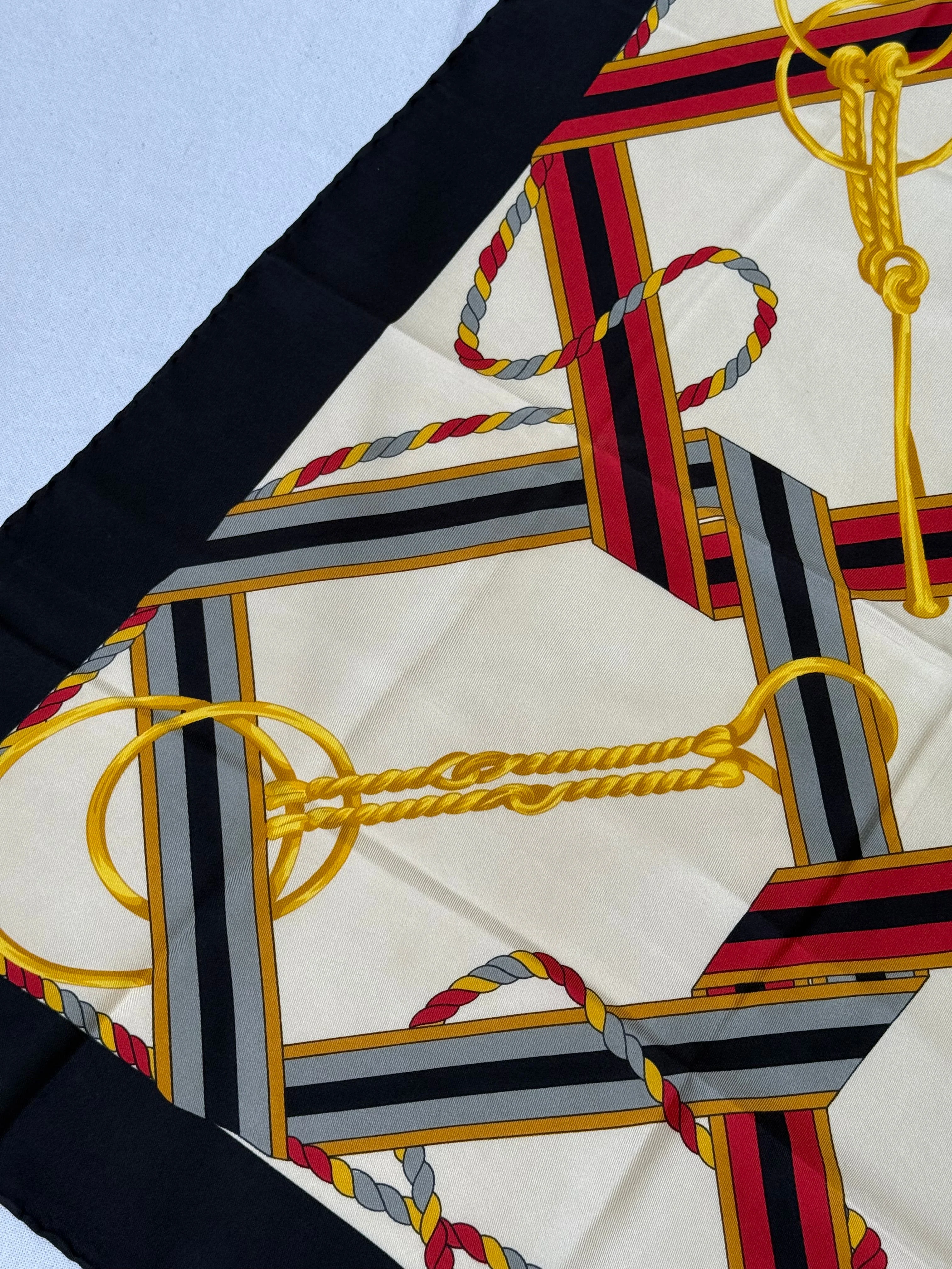 Foulard Céline – Sangles Et Anneaux - Image 5