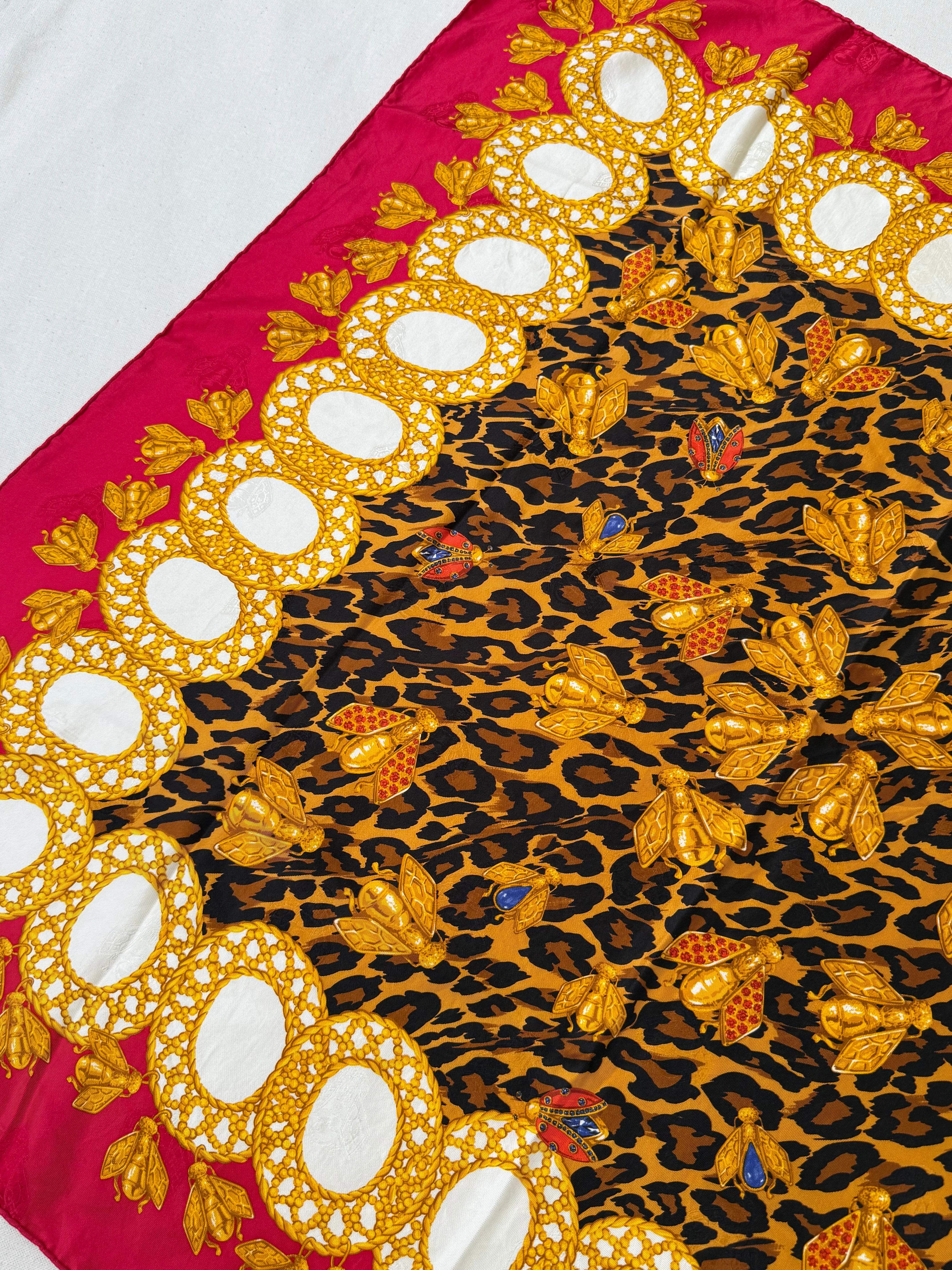 Christian Dior - Foulard - Modèle Léopard Et Abeilles - Image 5