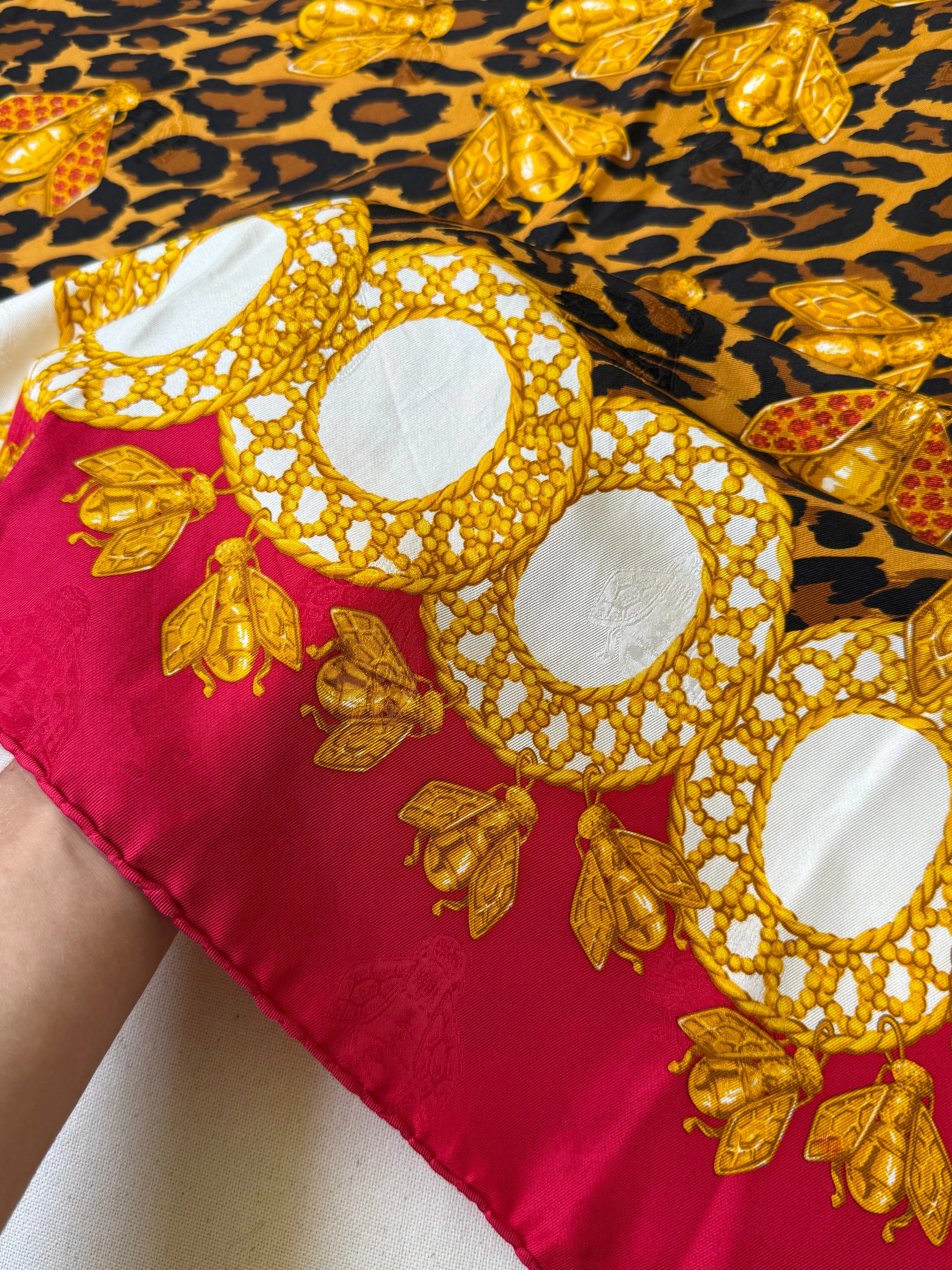 Christian Dior - Foulard - Modèle Léopard Et Abeilles - Image 6