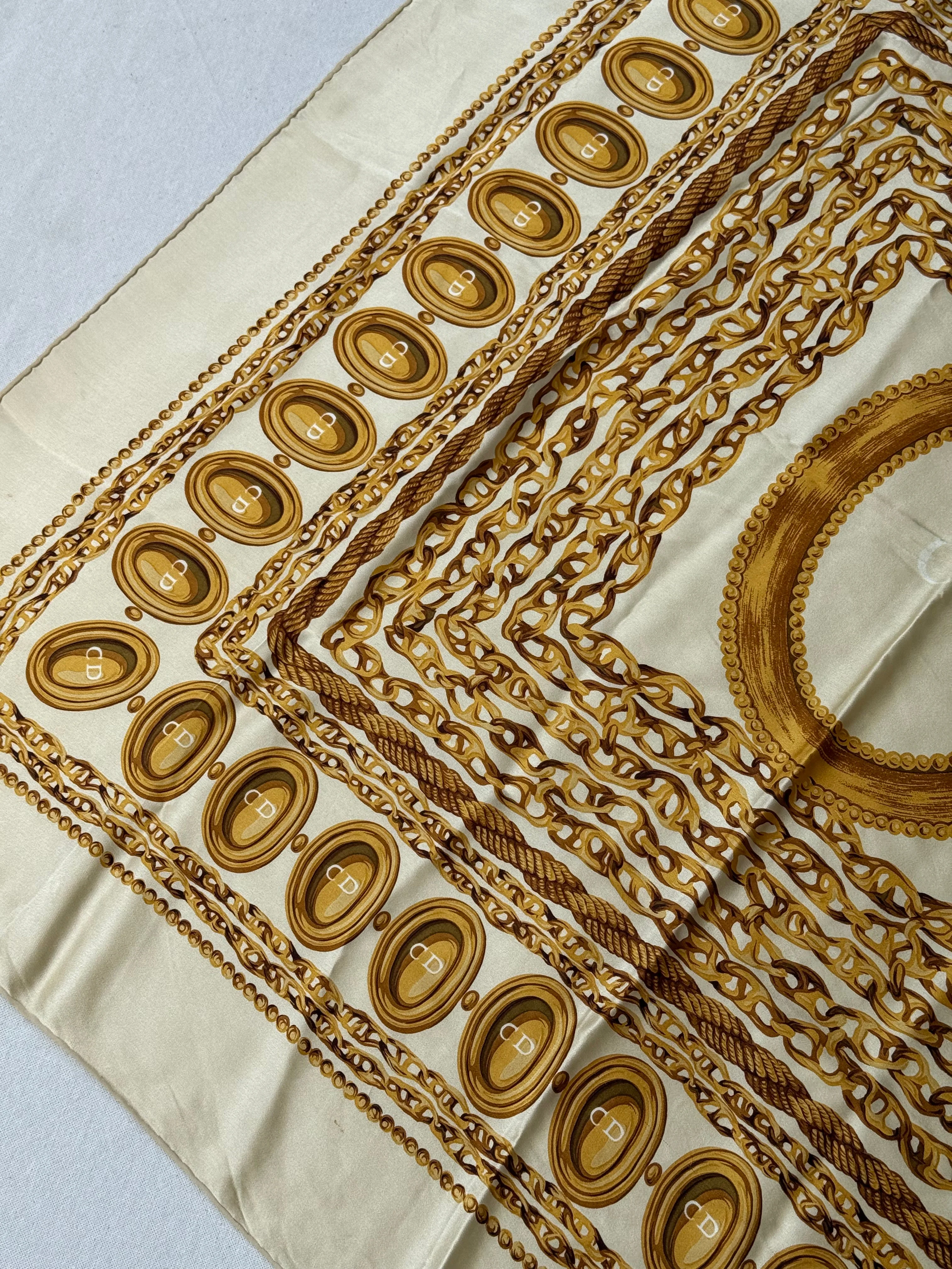 Foulard Christian Dior – Motif Chaînes Et Médaillons Cd - Image 5