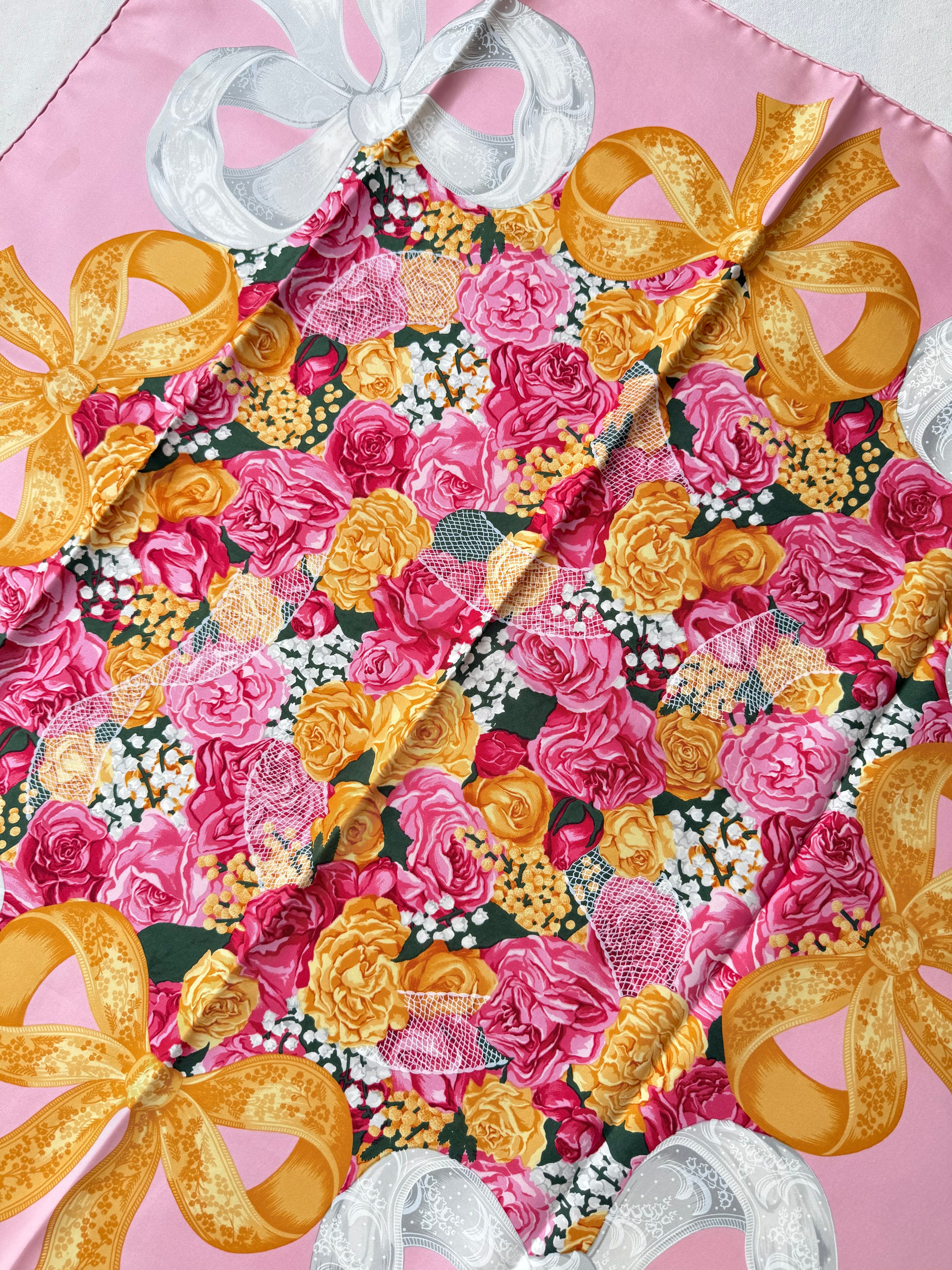 Christian Dior - Foulard - Motif Floral Et Noeuds Rose - Image 5