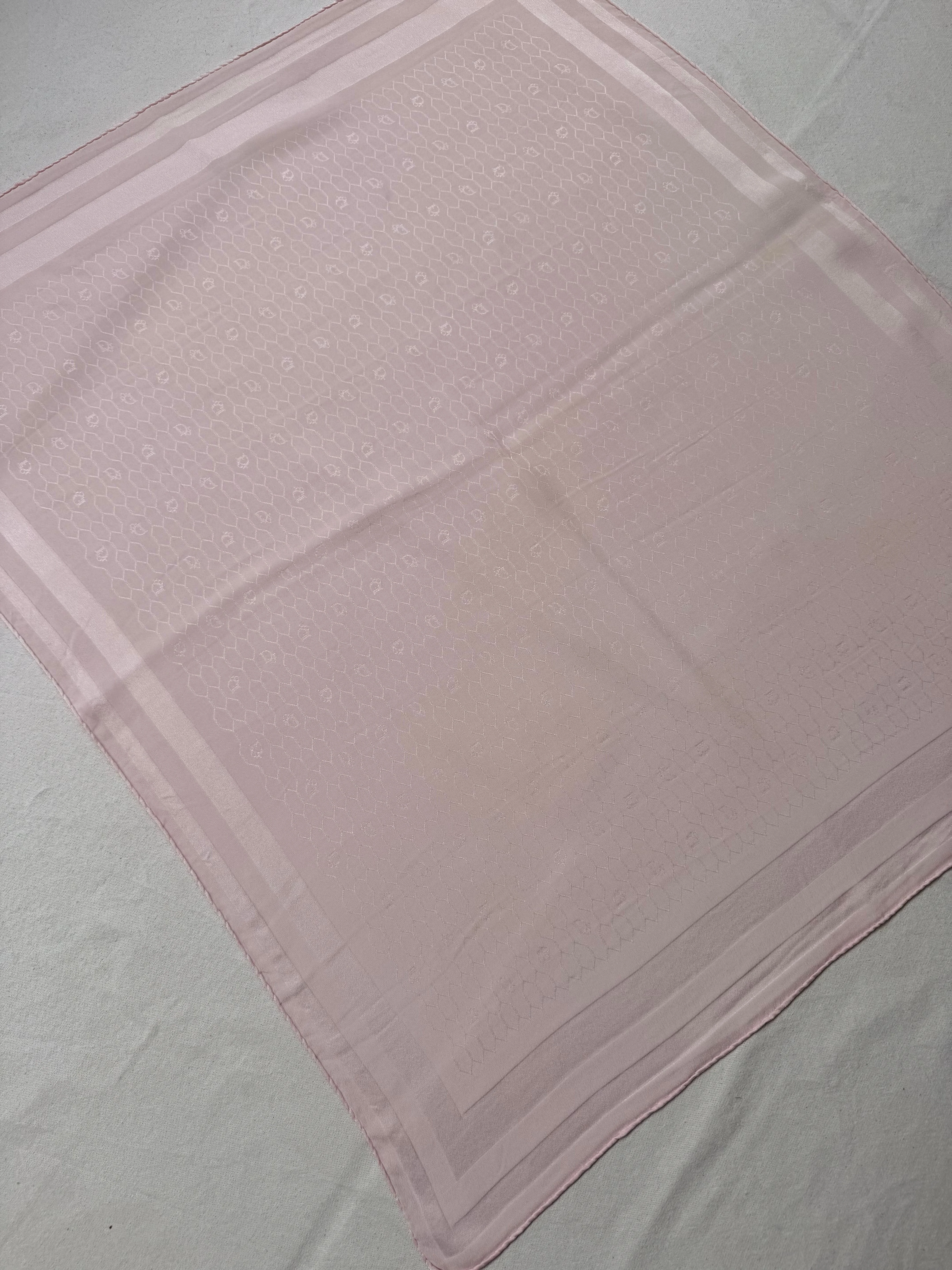 Foulard Christian Dior Vintage – Monogramme Ton Sur Ton Rose - Image 3