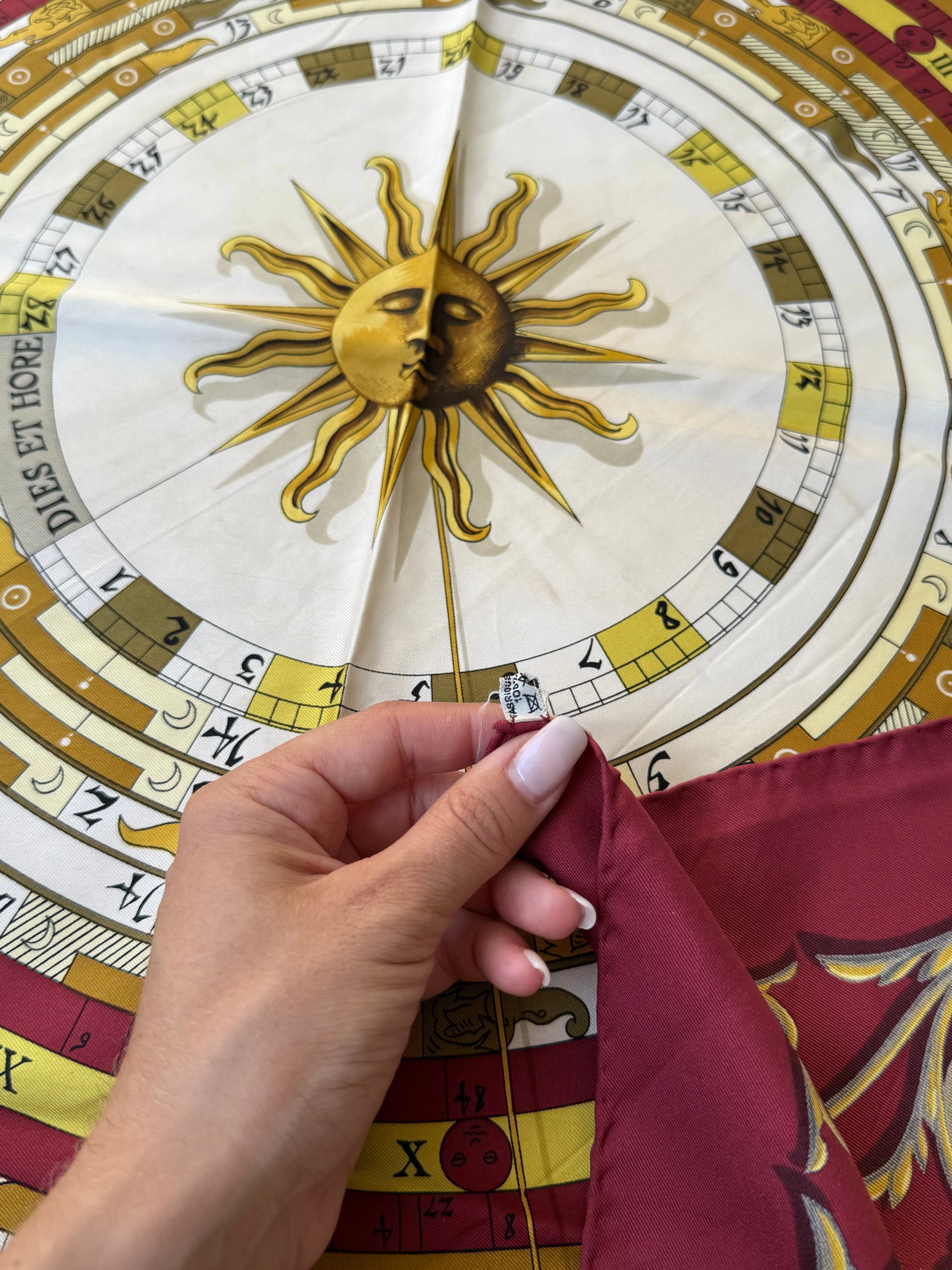 Hermès - Foulard - Modèle Astrologie - Image 5