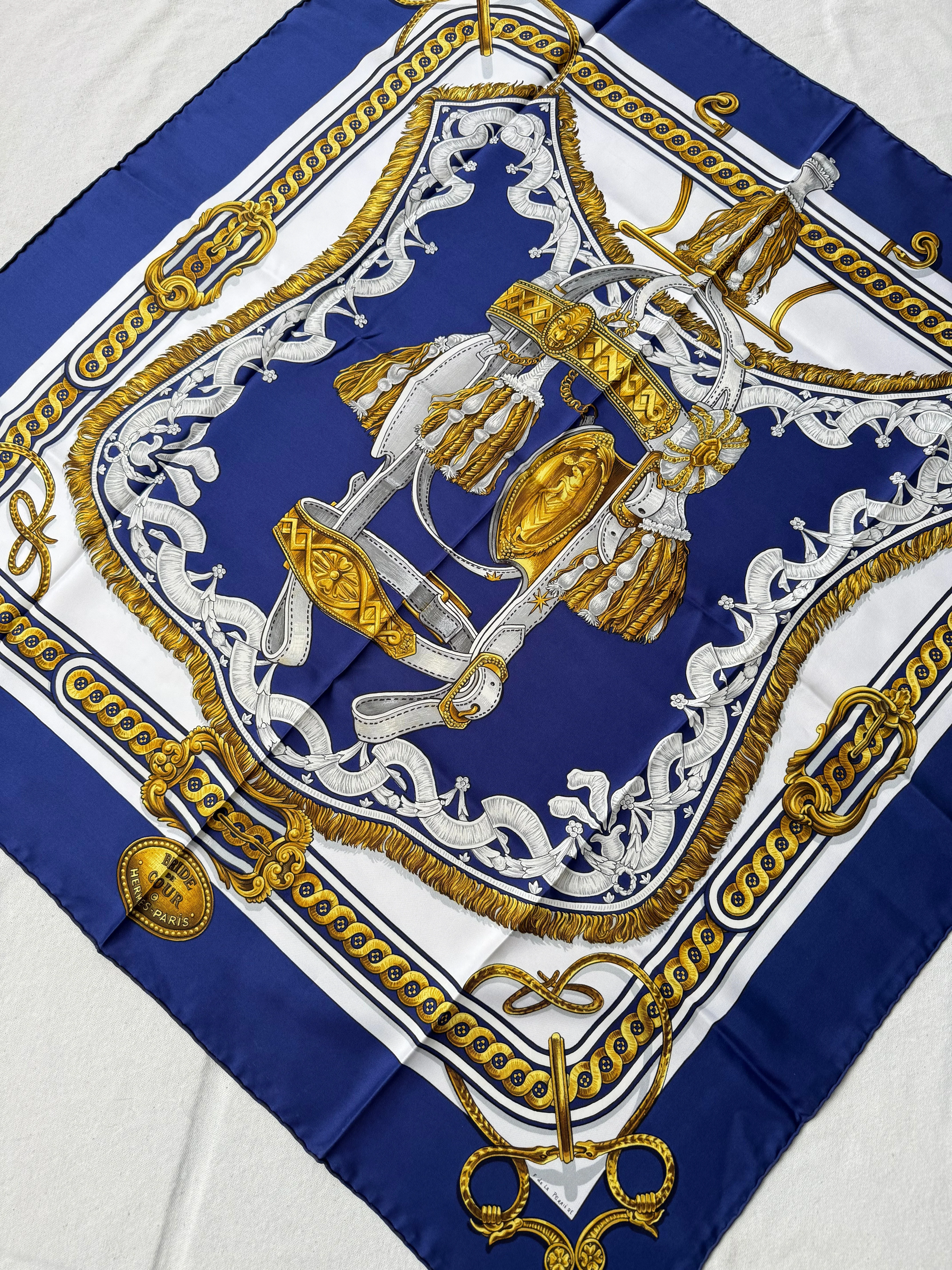 Foulard Hermès – Modèle Bride De Cour - Image 3