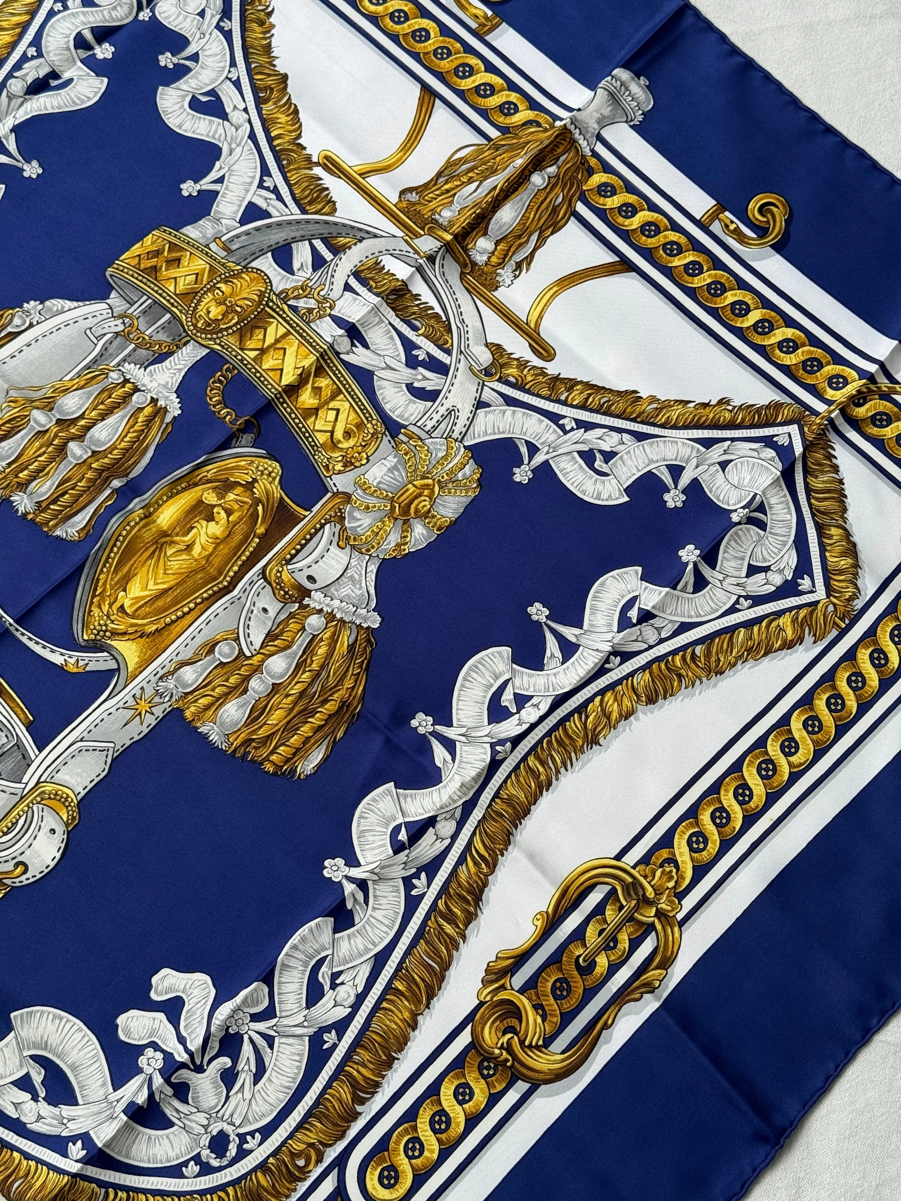 Foulard Hermès – Modèle Bride De Cour - Image 5
