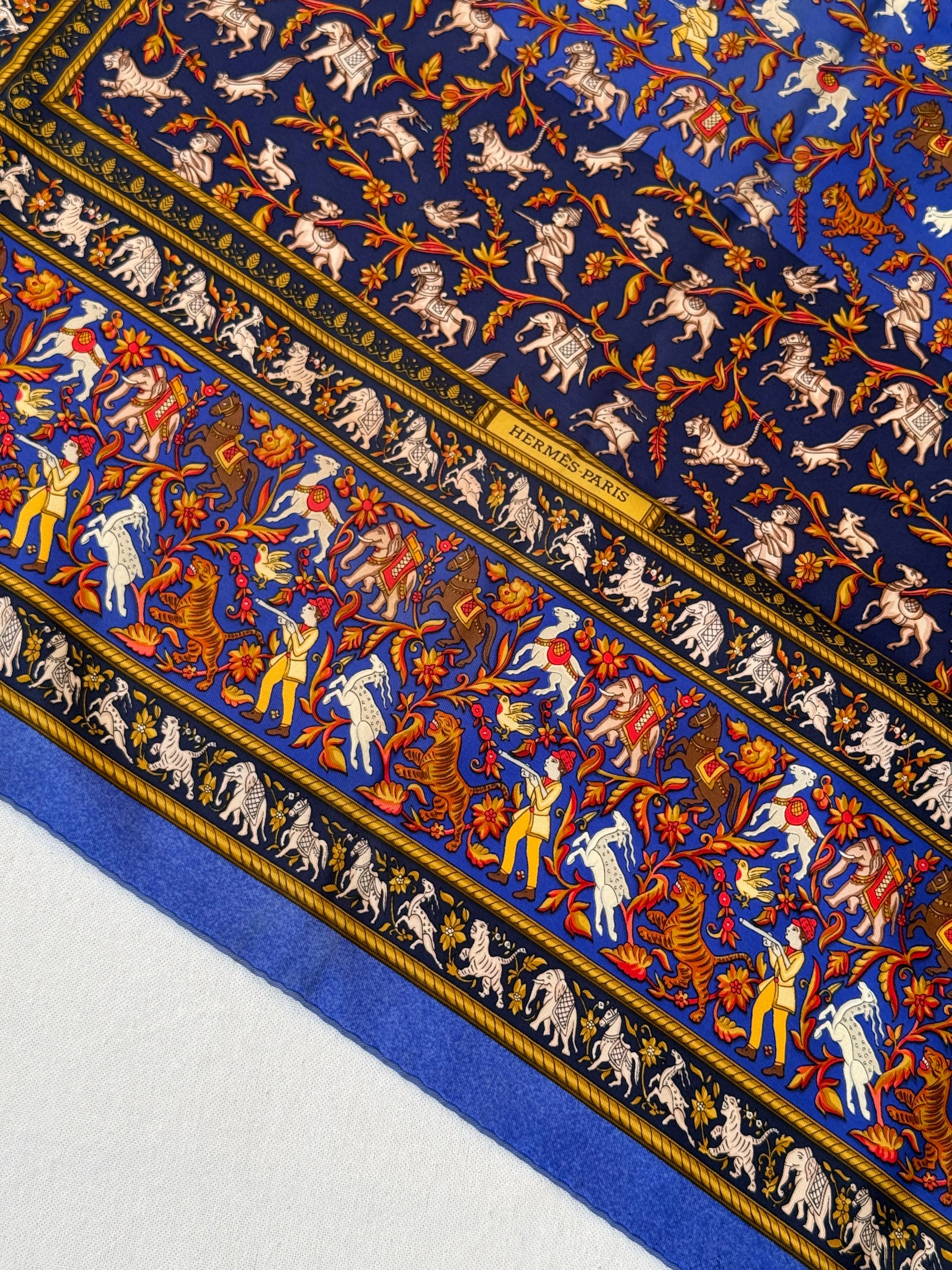 Foulard Hermès – Modèle Chasse En Inde - Image 4