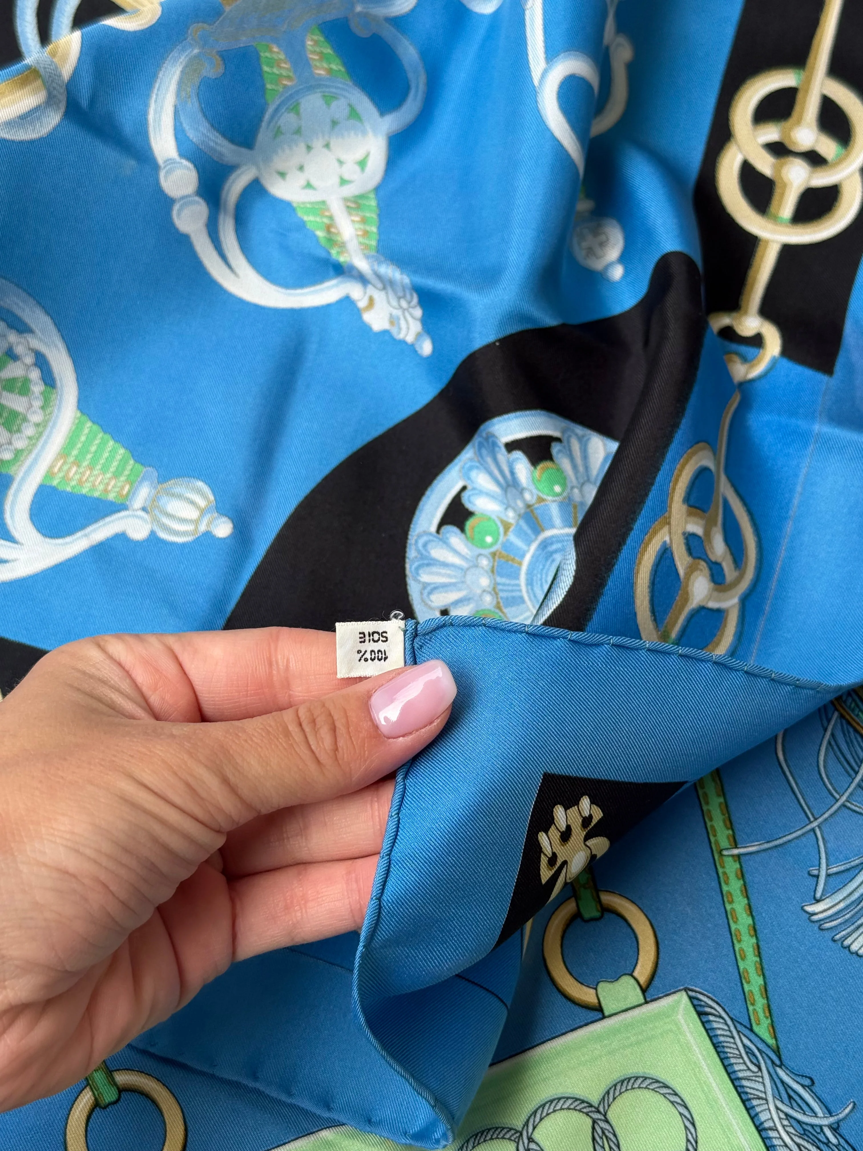 Foulard Hermès – Modèle Cliquetis - Image 11