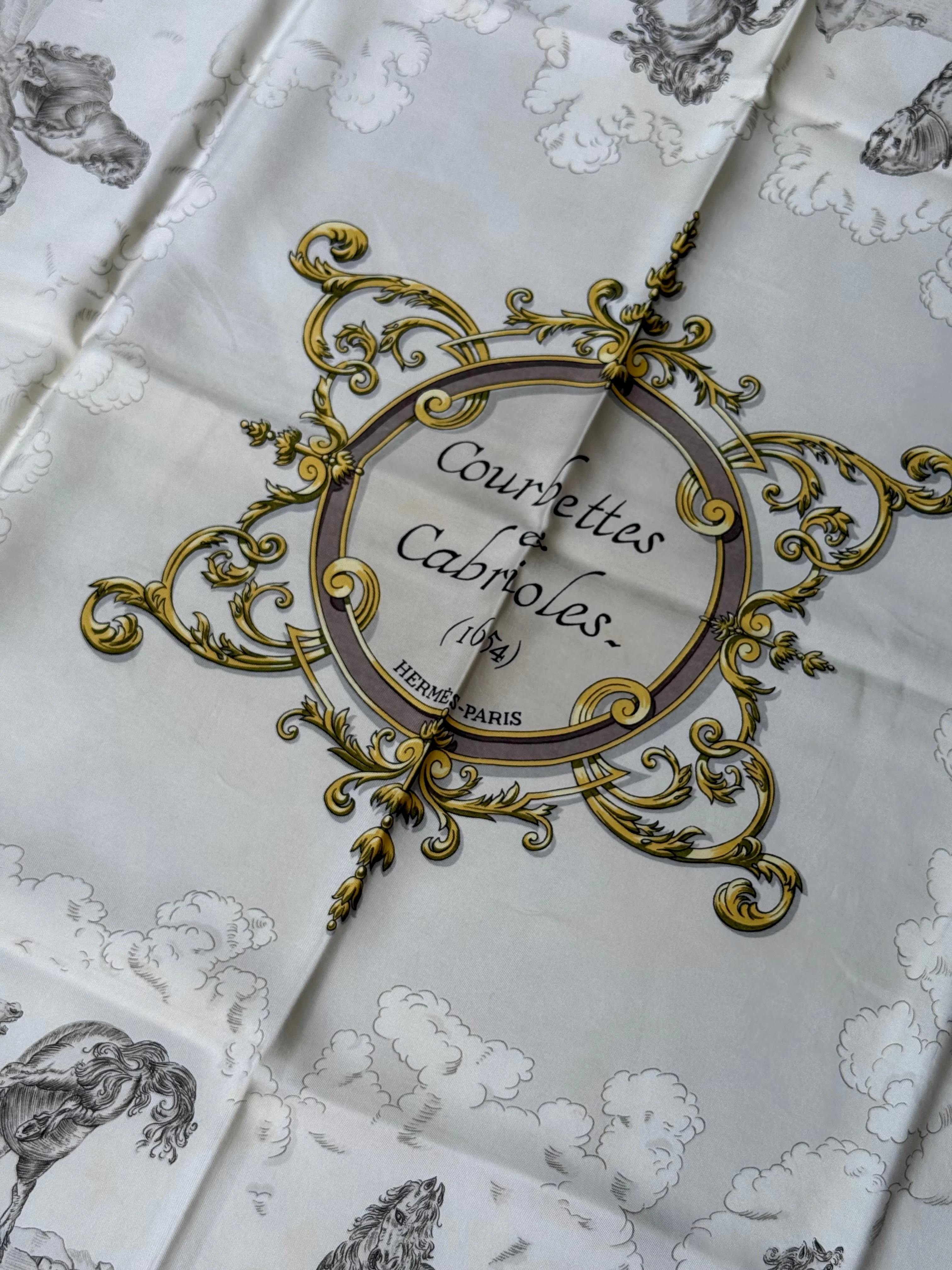 Foulard Hermès – Modèle Courbettes Et Cabrioles - Image 4