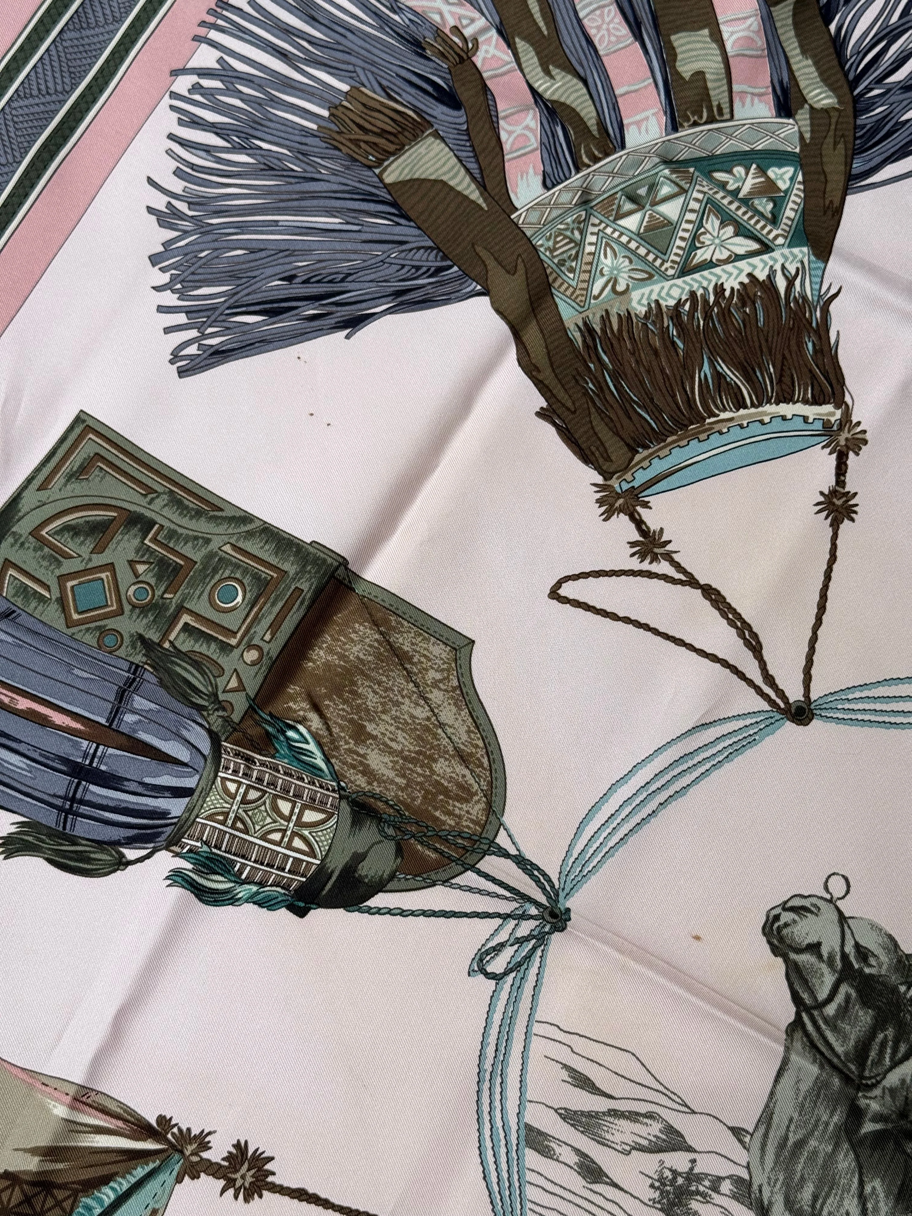 Foulard Hermès – Modèle Cuirs Du Désert - Image 6
