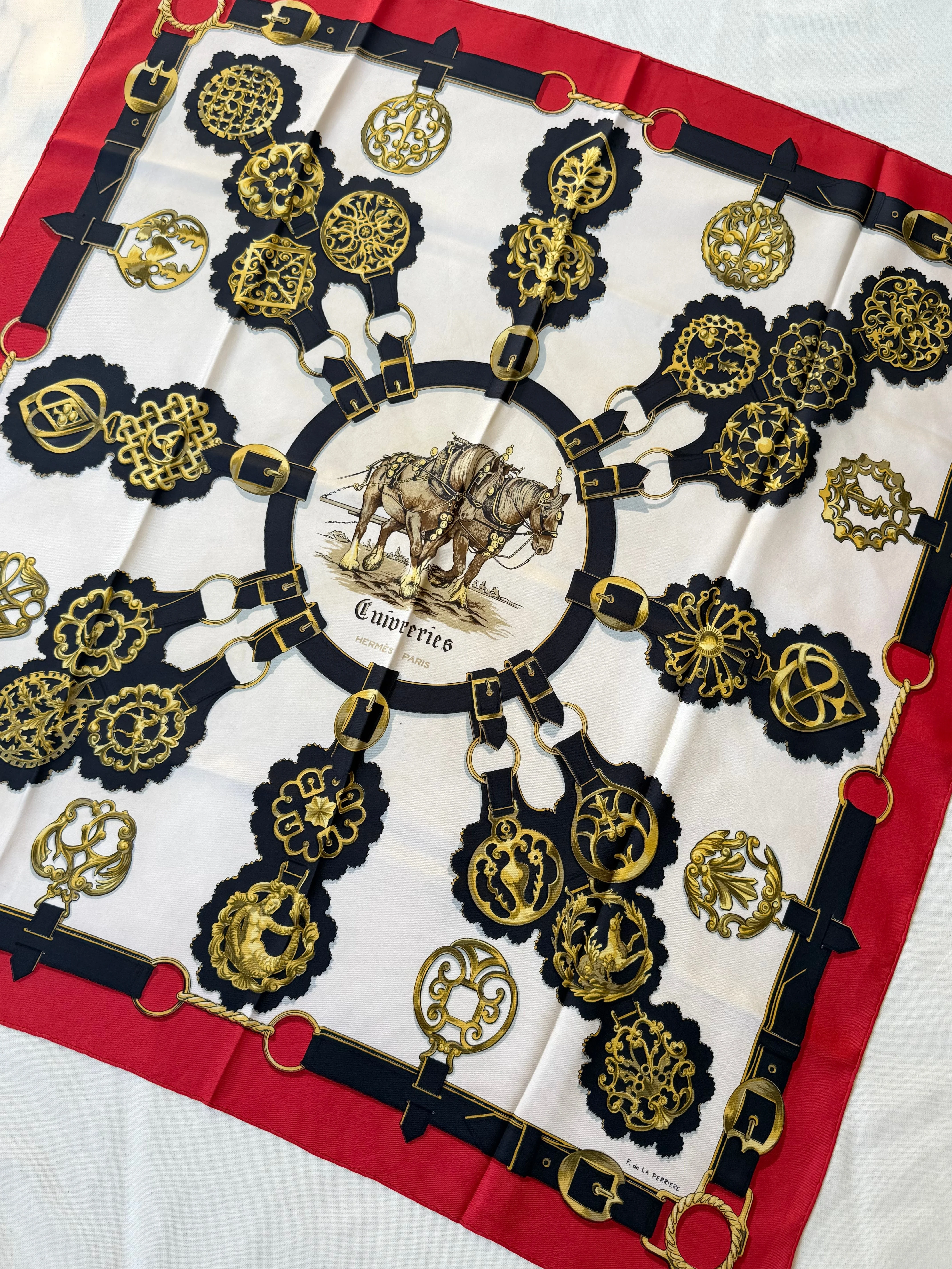 Hermès - Foulard - Modèle Cuivreries - Image 3