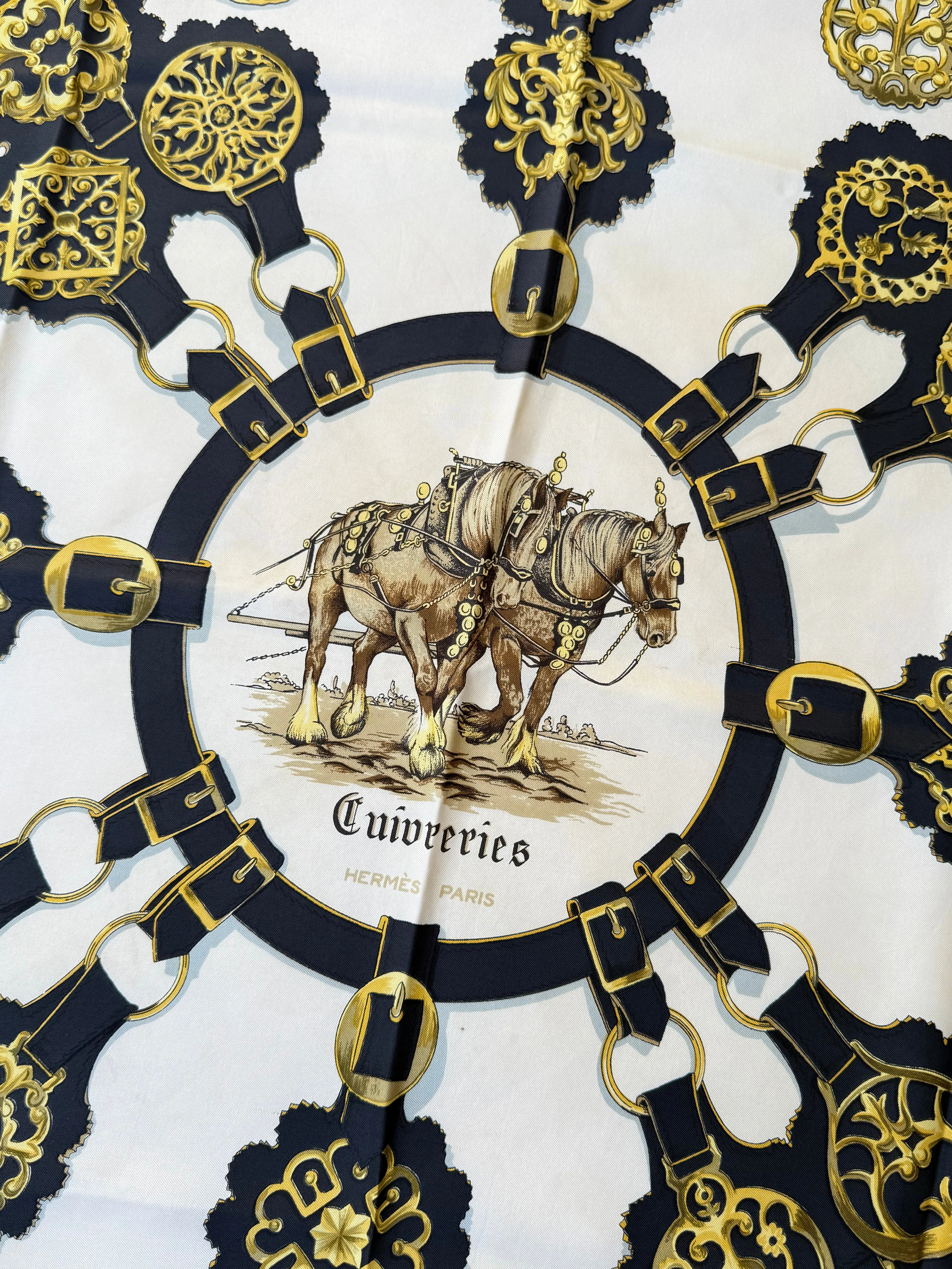 Hermès - Foulard - Modèle Cuivreries - Image 4