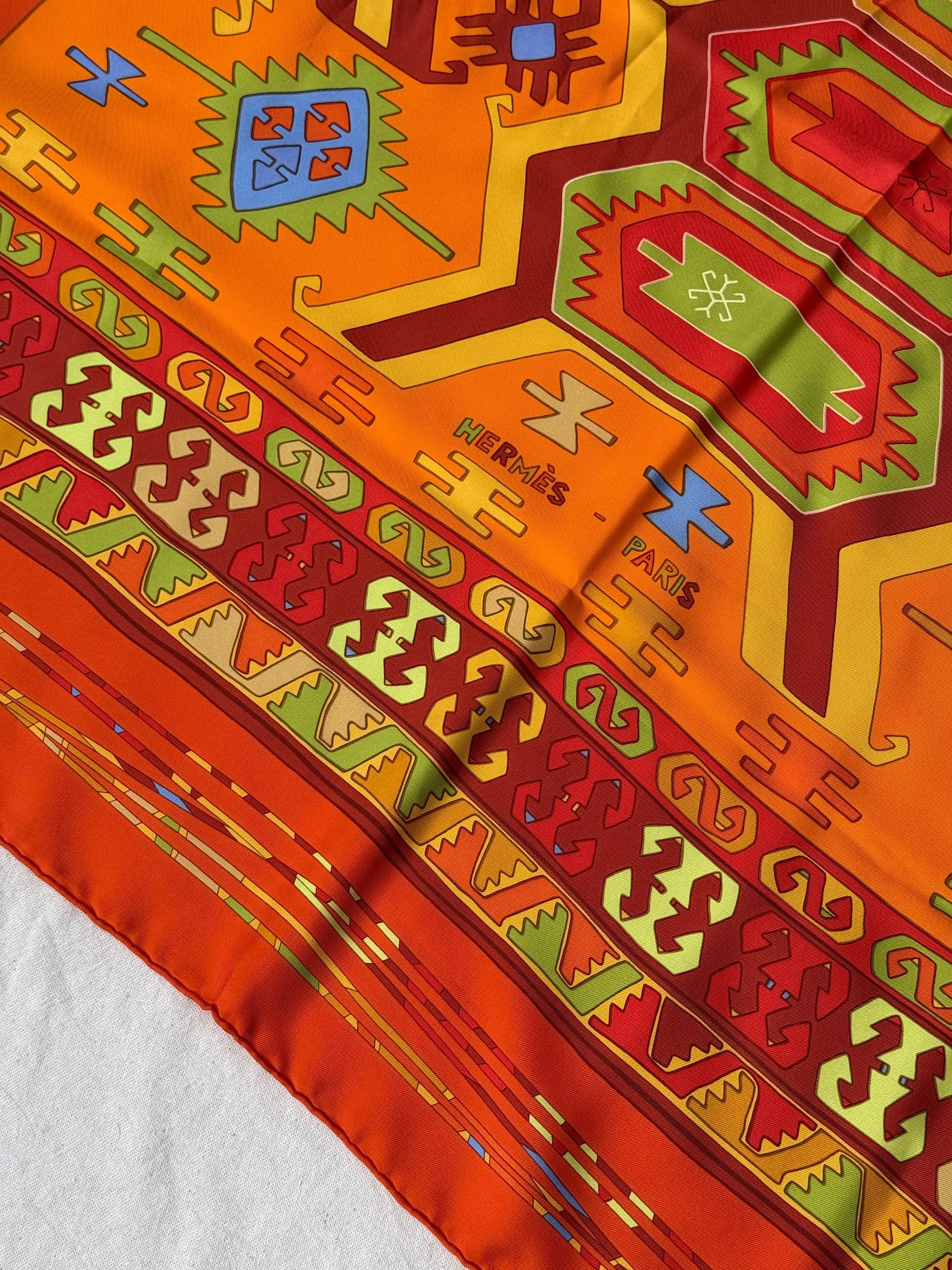 Foulard Hermès – Modèle Kilim - Image 4