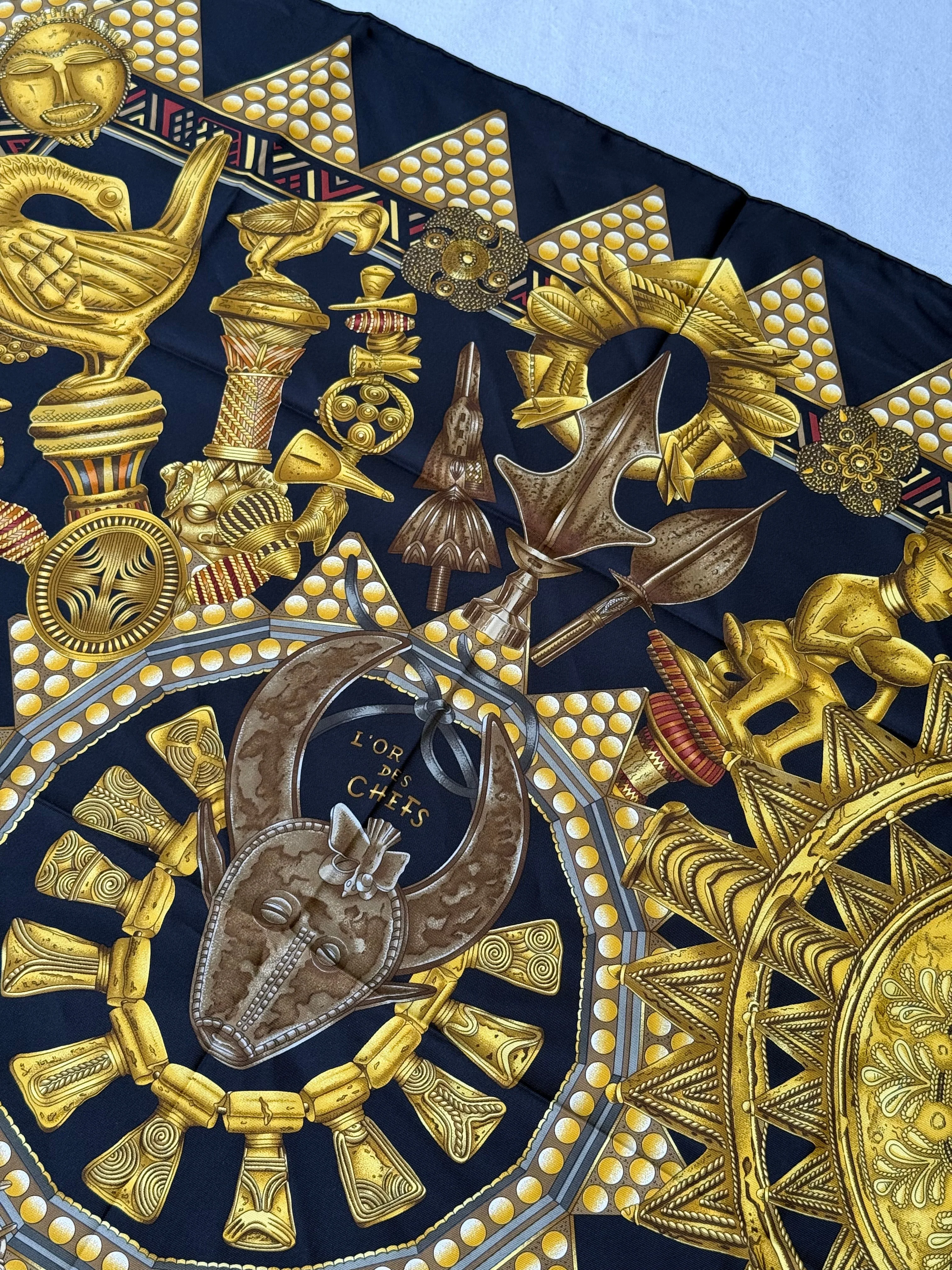 Foulard Hermès – Modèle L'Or Des Chefs - Image 5
