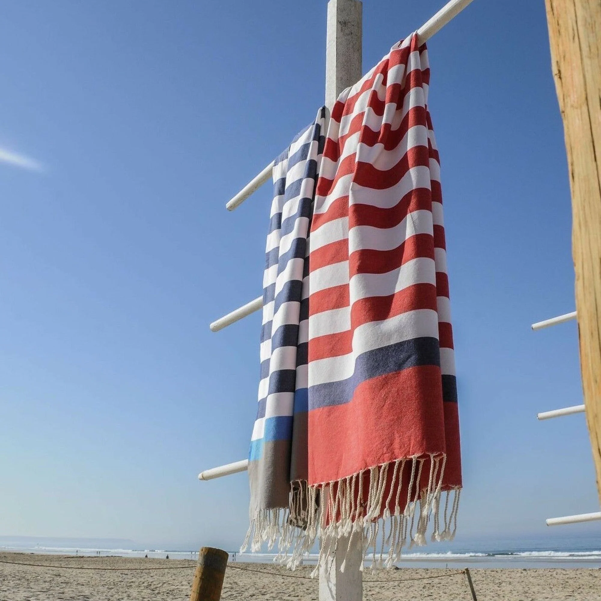 Fouta Tricolore - Coton - Rouge / Bleu Jean - Arcachon - Image 2