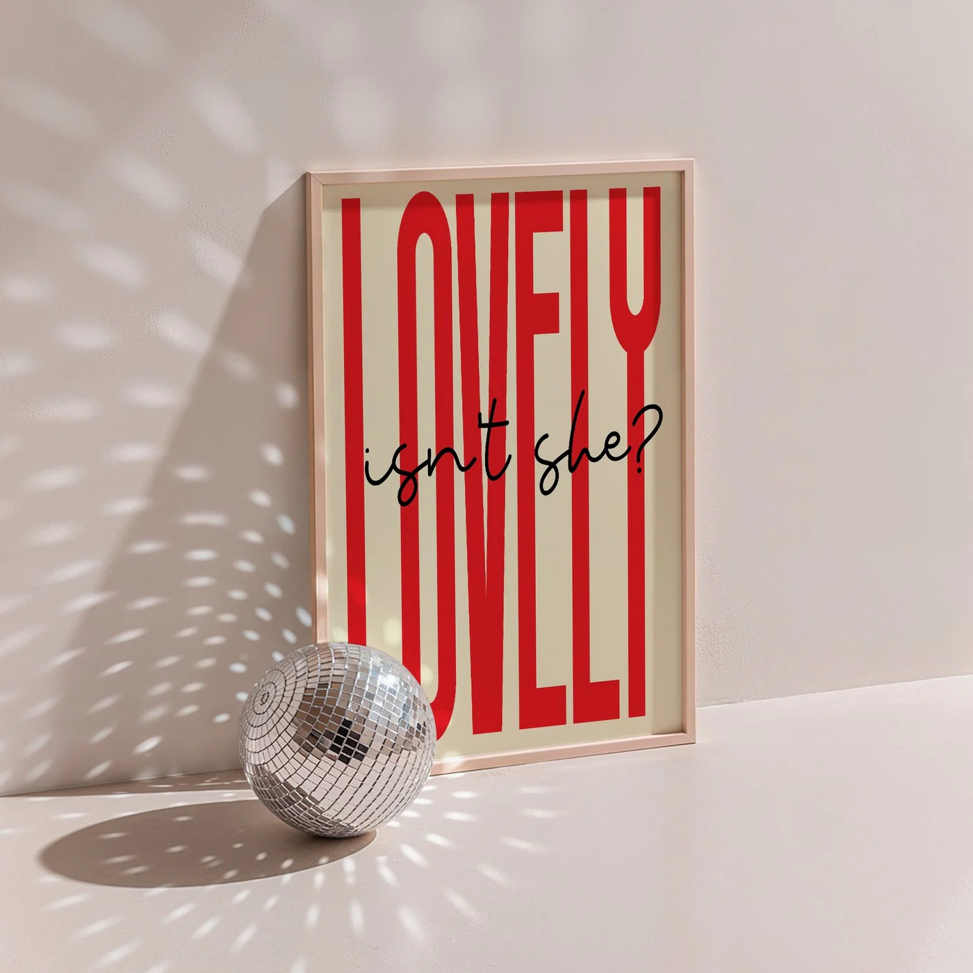 Affiche Isnt She Lovely - Rouge - Image 2