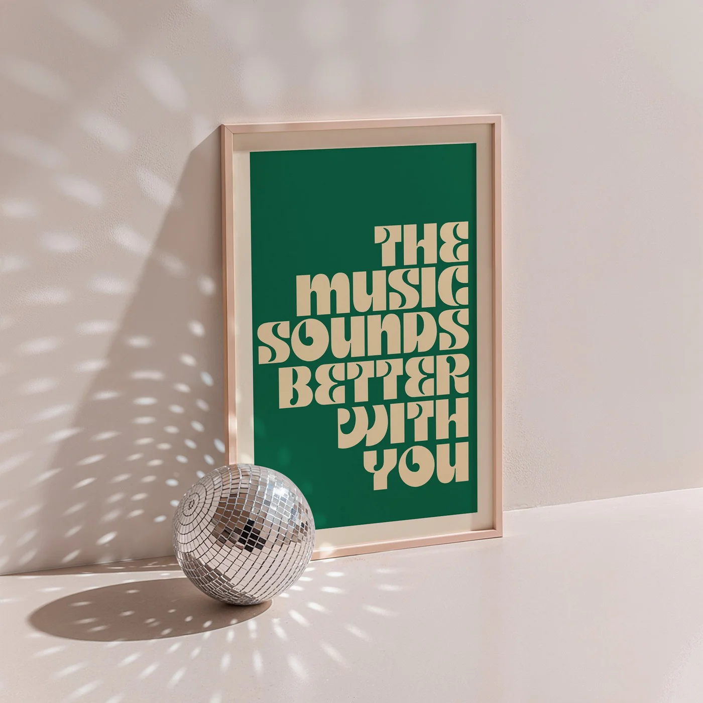 Affiche Music Sounds Better - Vert - Image 2