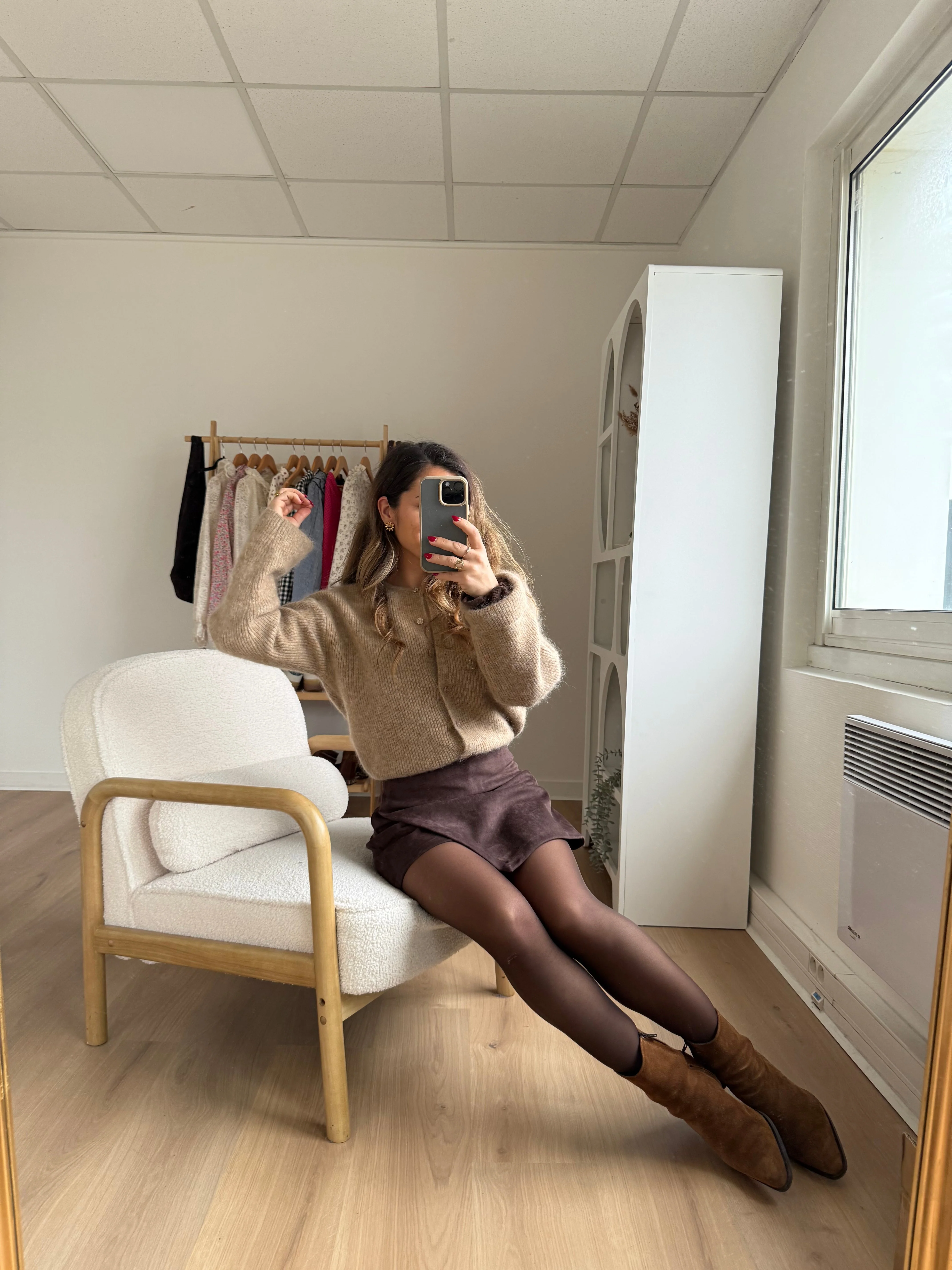 Jupe Short En Suédine Selena Chocolat - Image 12