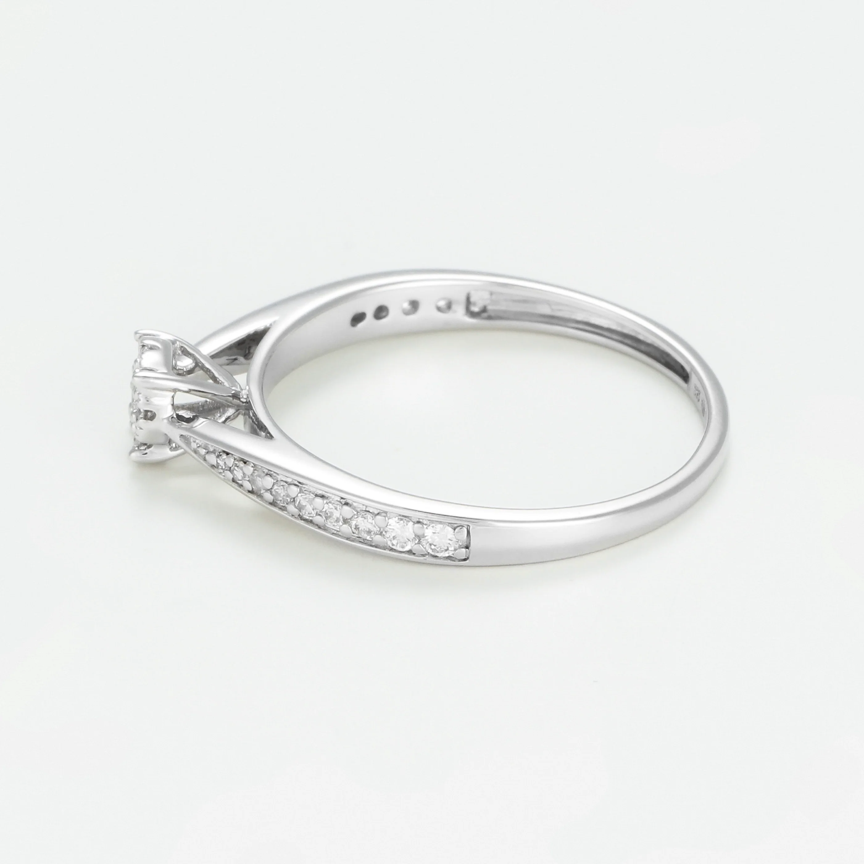 Bague "Solitaire Radieux" D0,020/28 - Or Blanc 375/1000 - Image 2