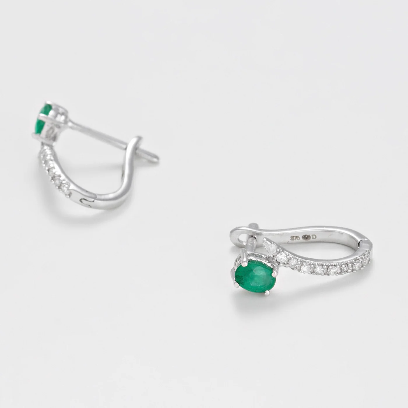Boucles D'Oreilles "Belle Émeraude" D0,1/18 + Eméraude 0,35/2 - Or Blanc 375/1000 - Image 2