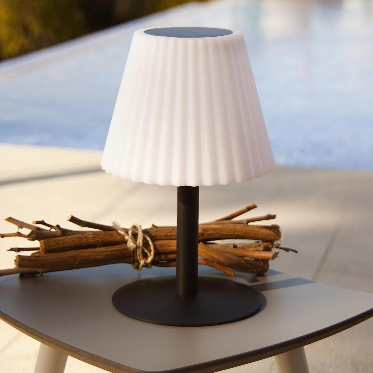 Lampe De Table Solaire - Lady Spike Bouffant - Image 4