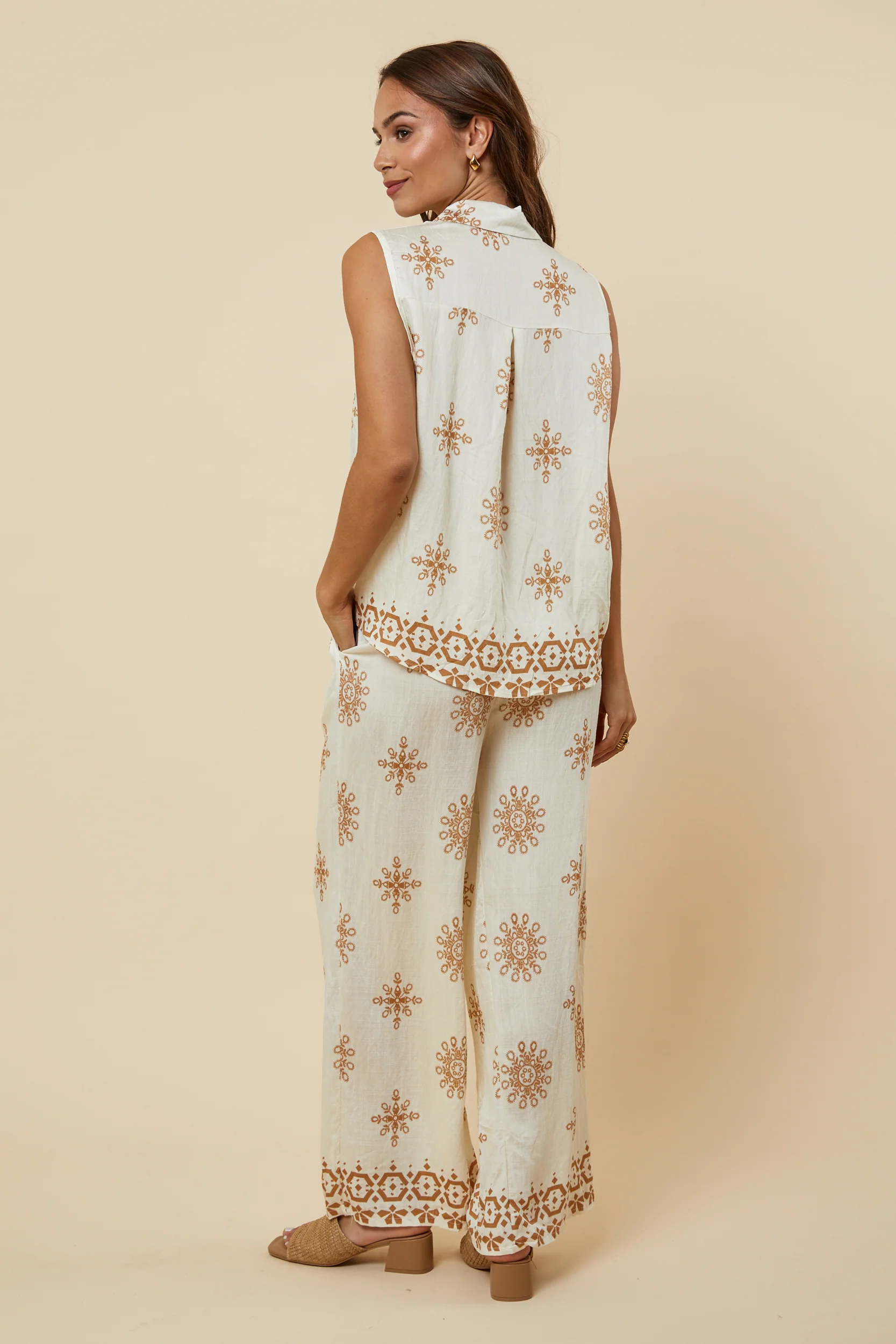 Ensemble - Beige Camel - Image 4