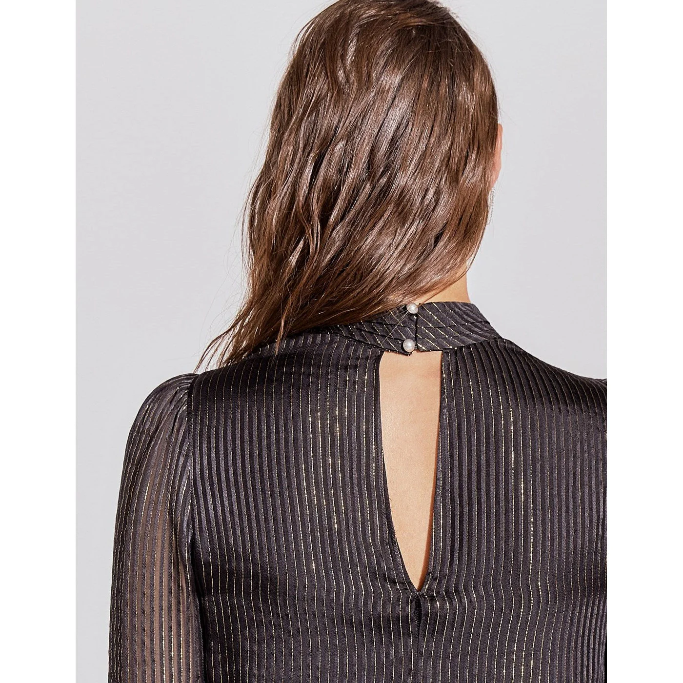 IKKS - Pure Edition Blouse Col Montant En Soie Et Fil Doré - Noir - Image 3