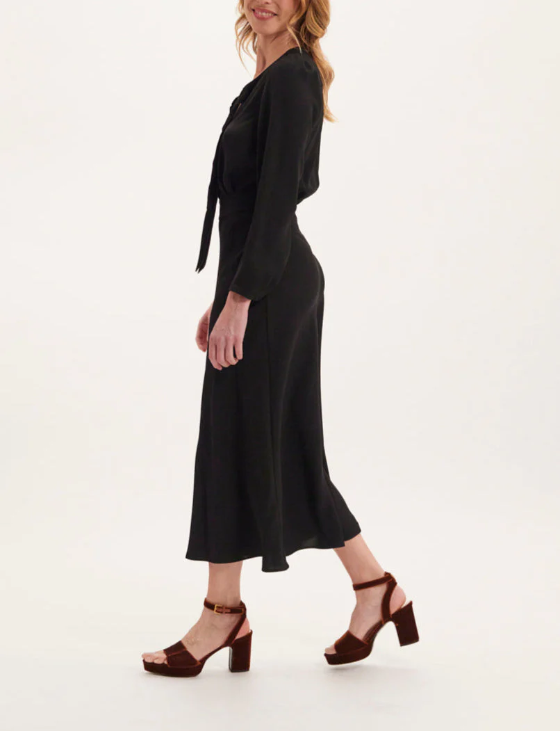 Robe Ariel - Black - Image 2