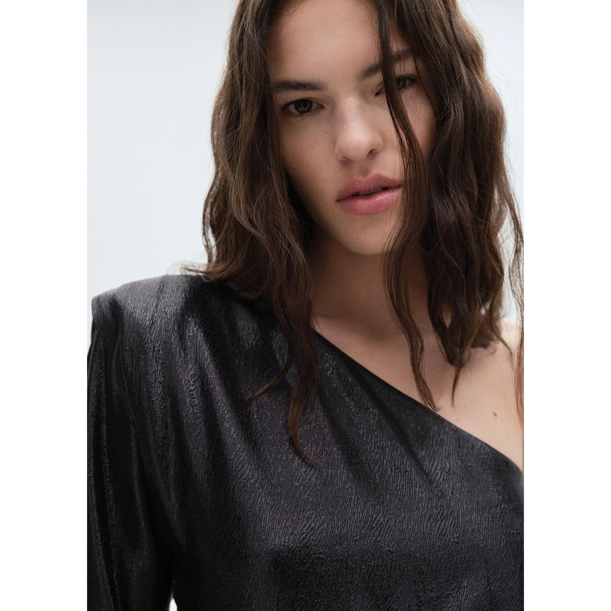 Blouse Asymétrique Manches Bouffantes - Black - Image 4