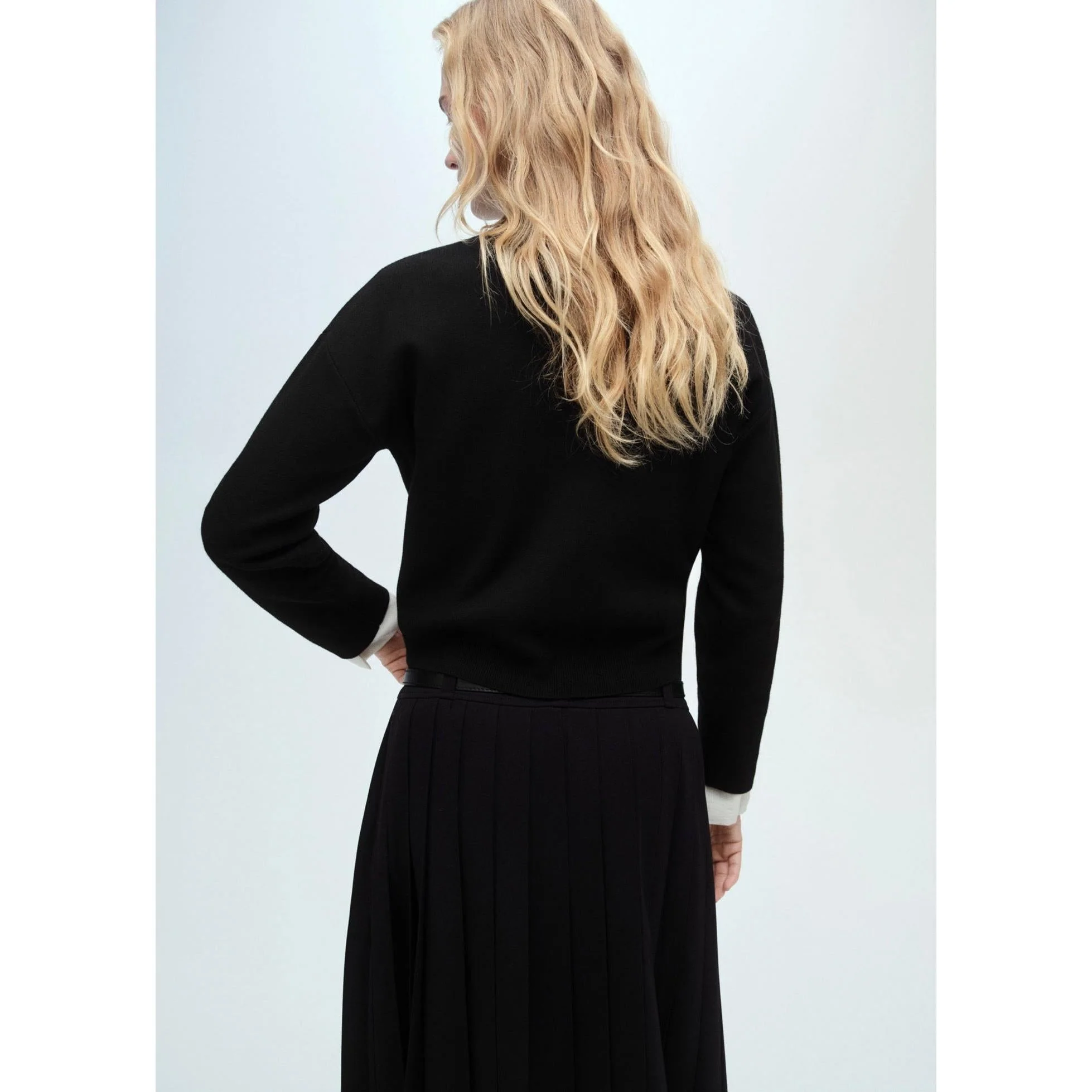 Pull-Over Col Montant Zip - Black - Image 10