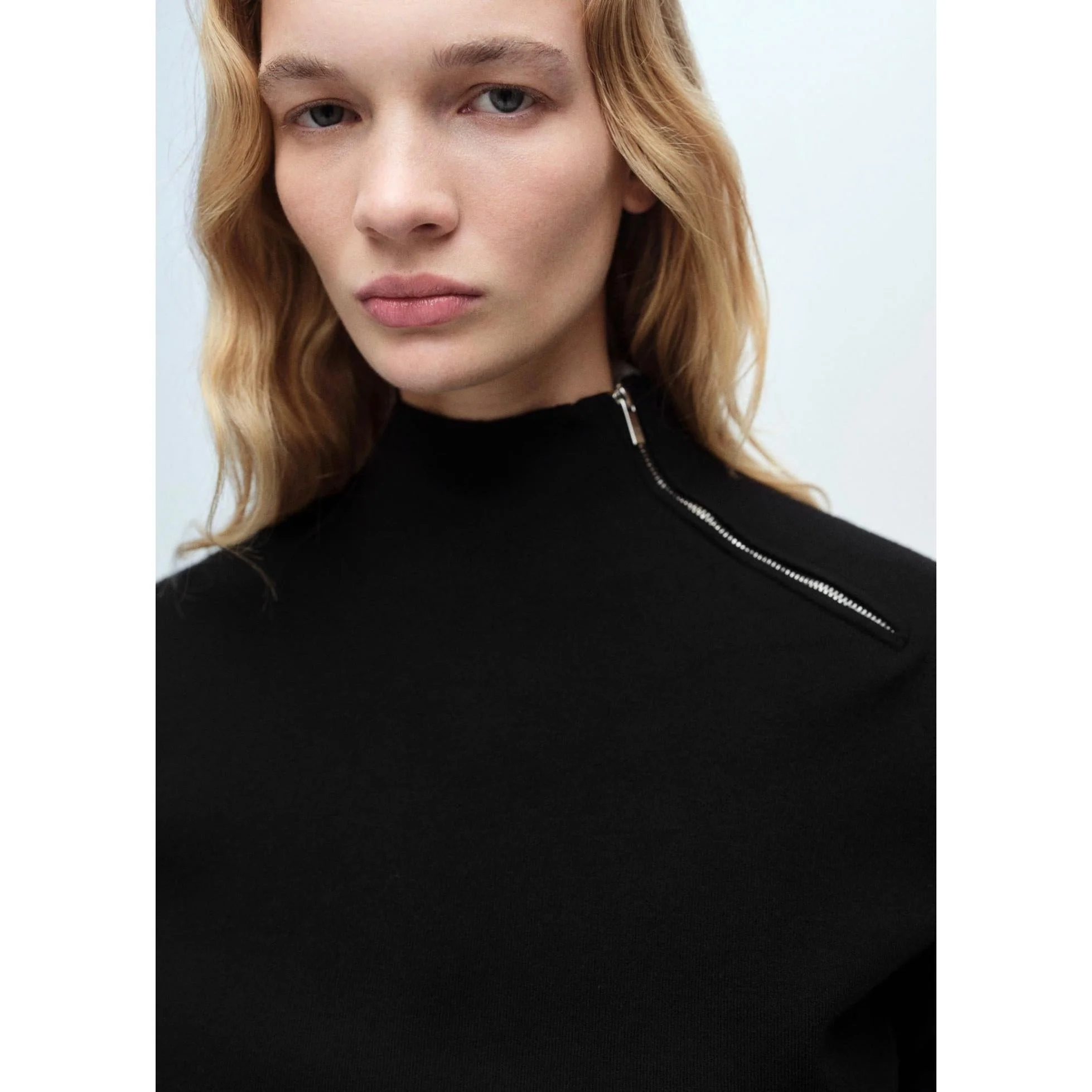 Pull-Over Col Montant Zip - Black - Image 4