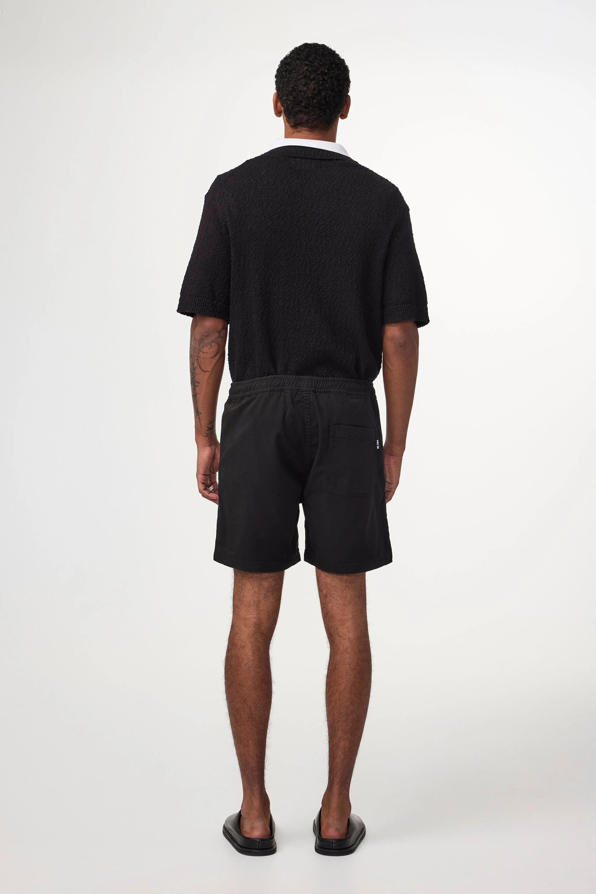 Short Gregor - Black - Image 2