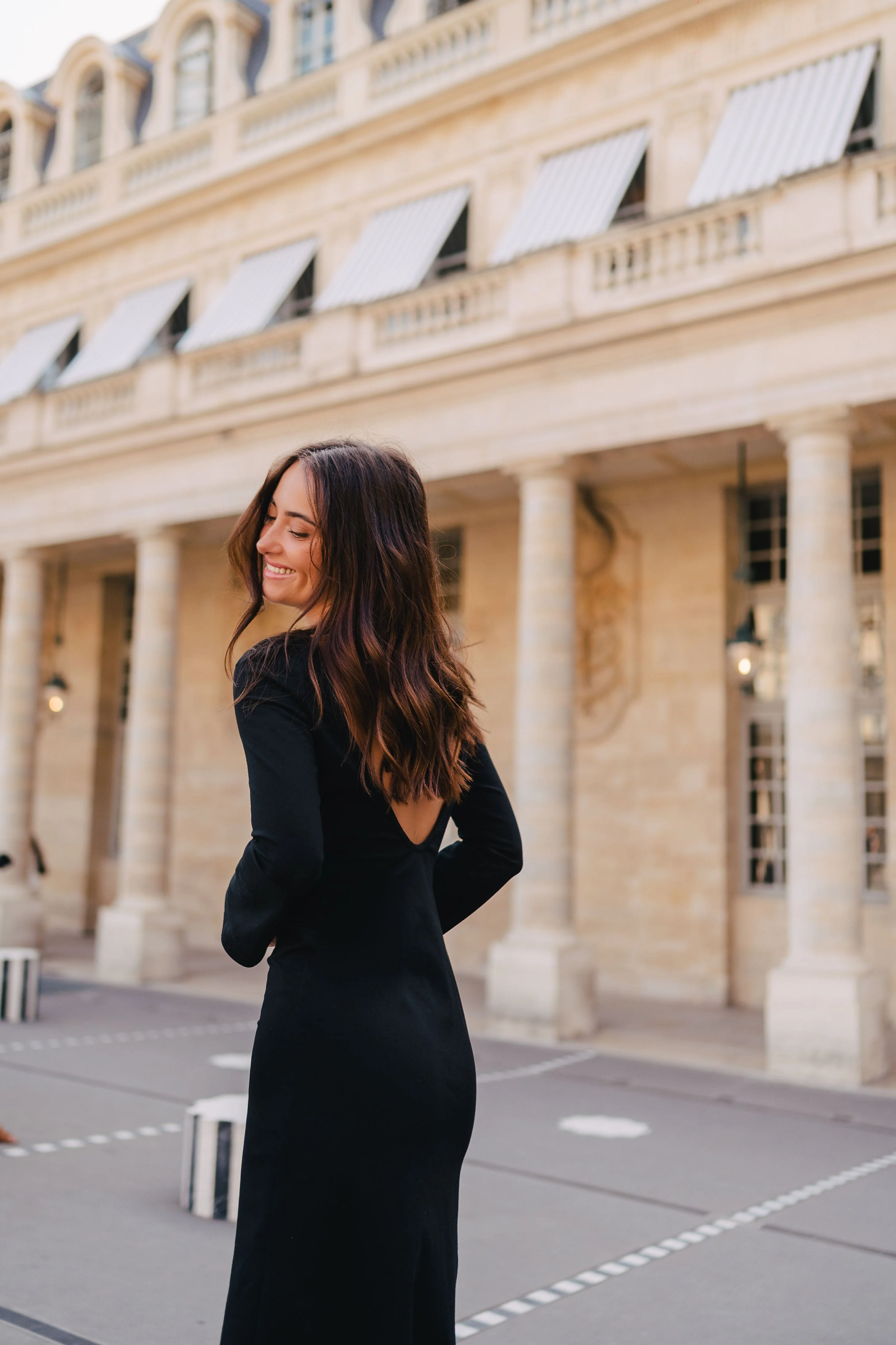 Robe Charlotte Noir - Image 8