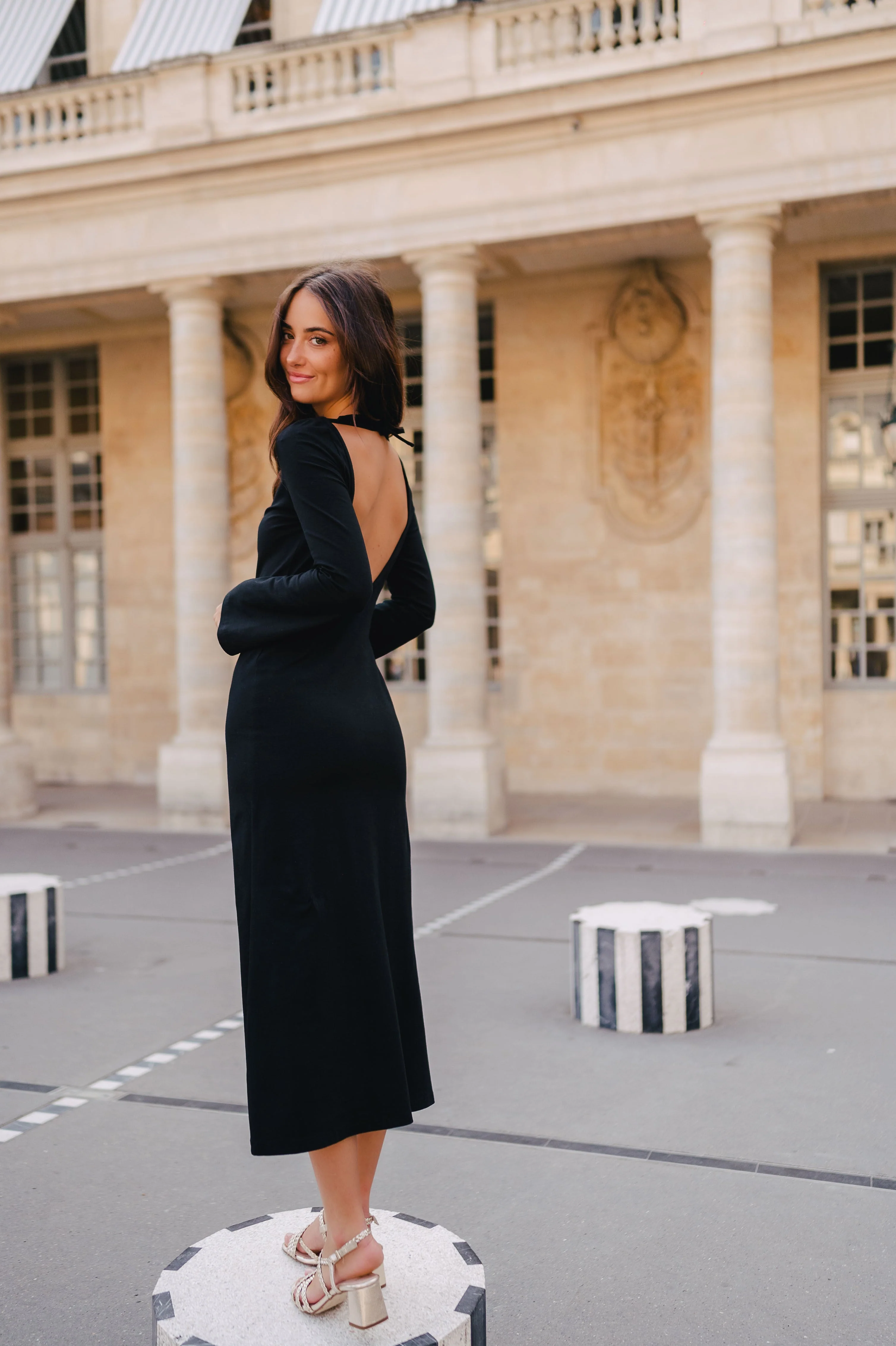 Robe Charlotte Noir - Image 9