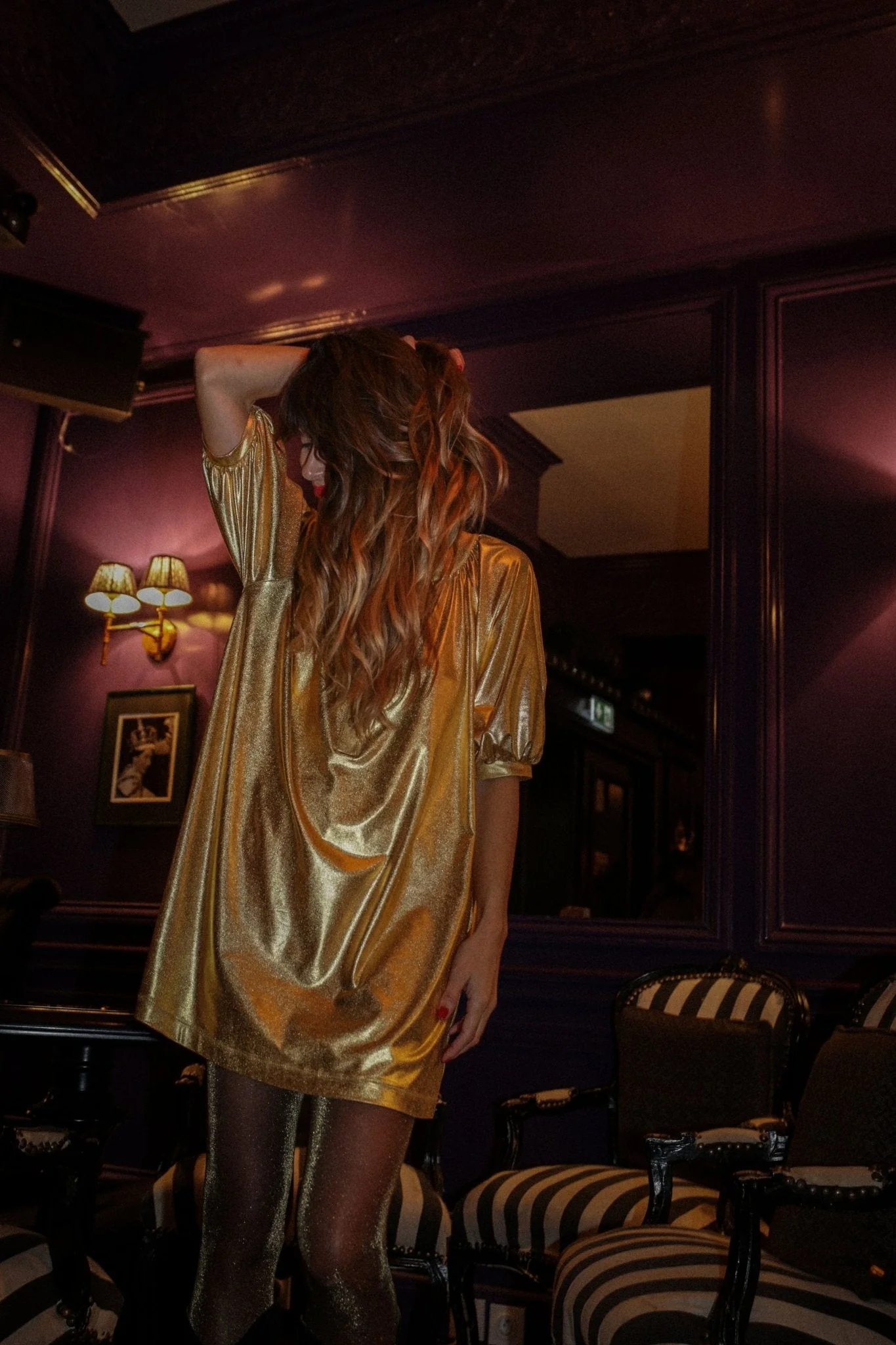 Robe Servanne Gold - Image 6