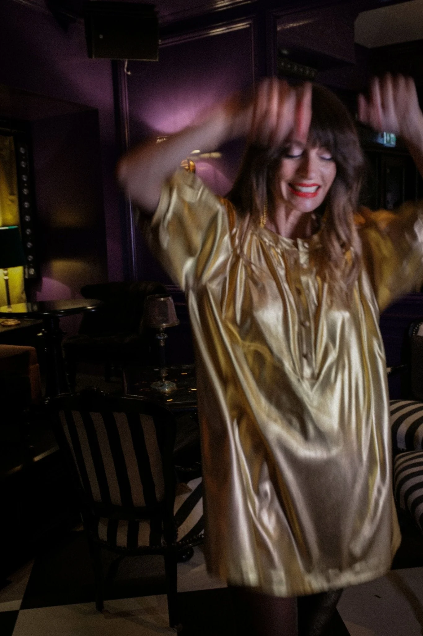 Robe Servanne Gold - Image 7