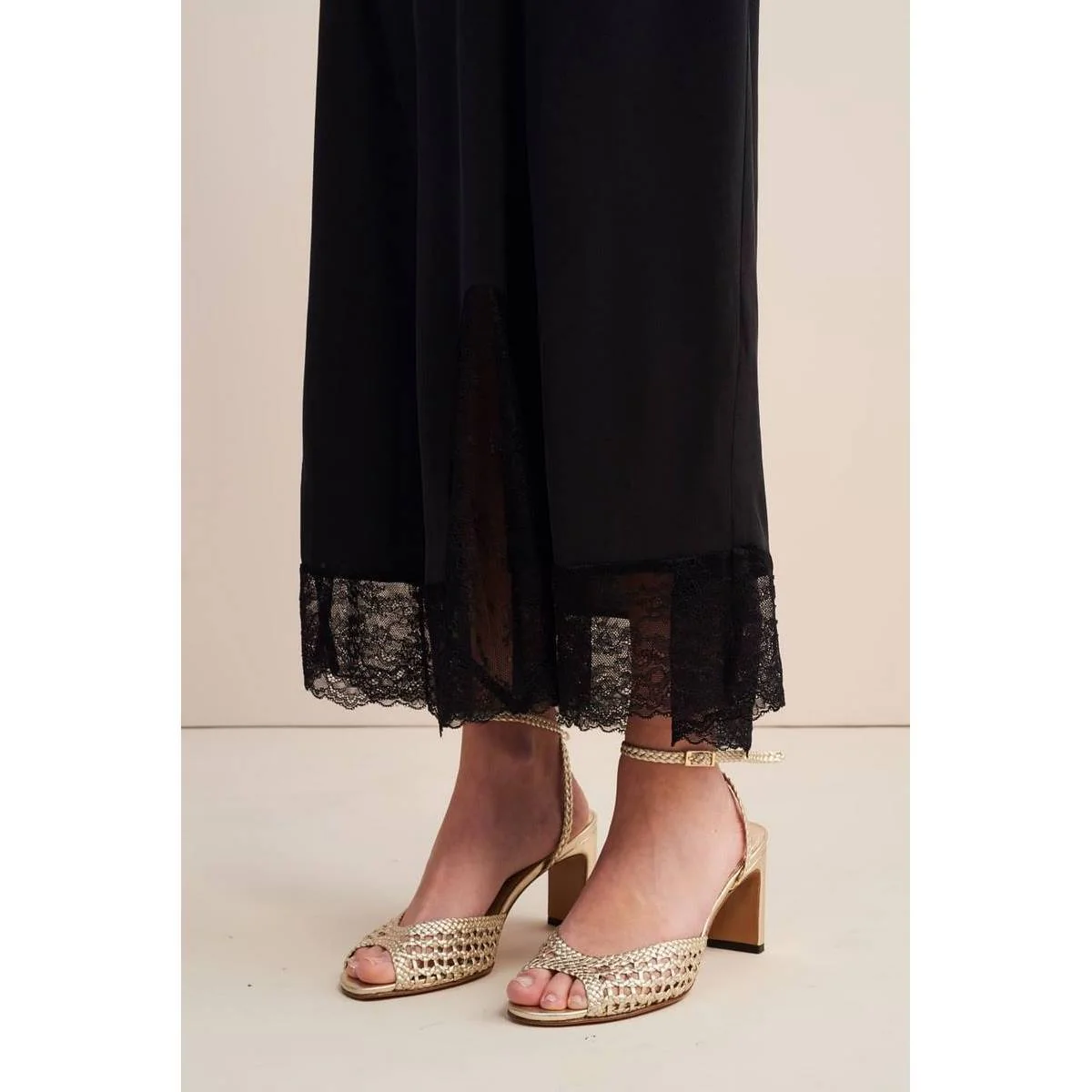 Robe Elle - Noir - Image 3