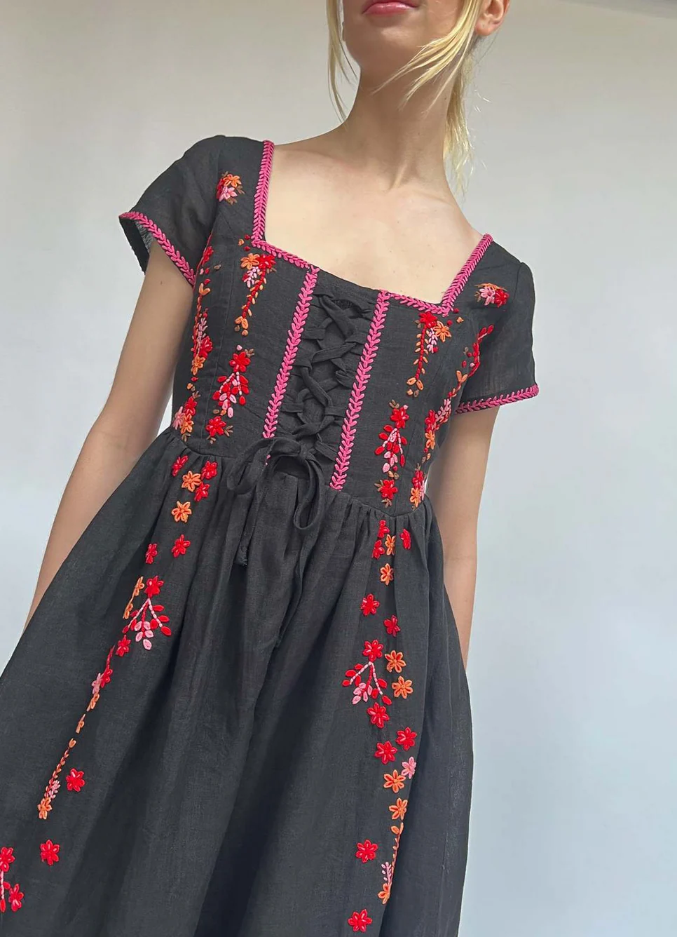 Robe Rafaella - Black - Image 2