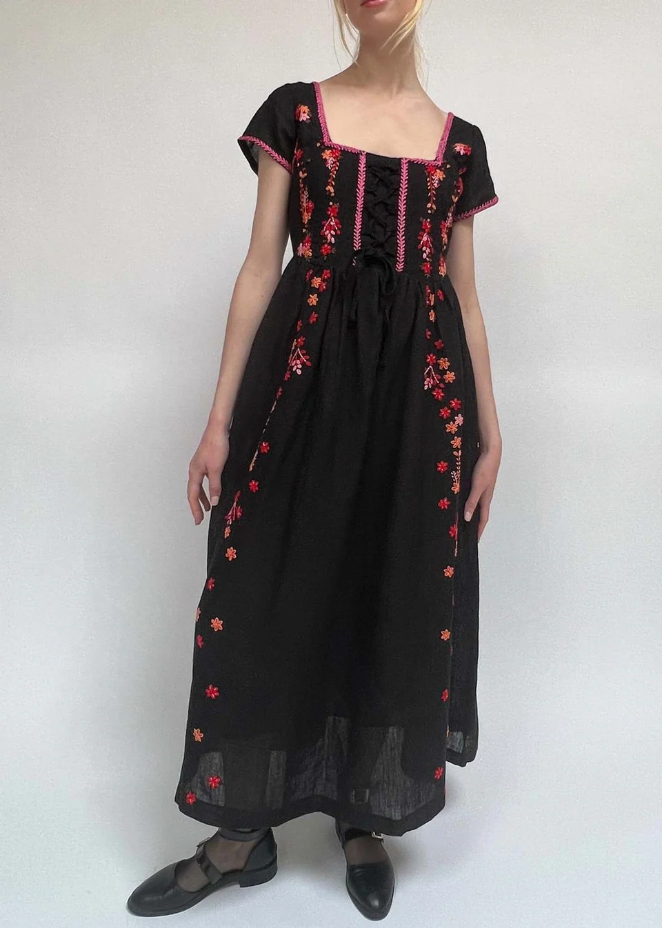 Robe Rafaella - Black - Image 3