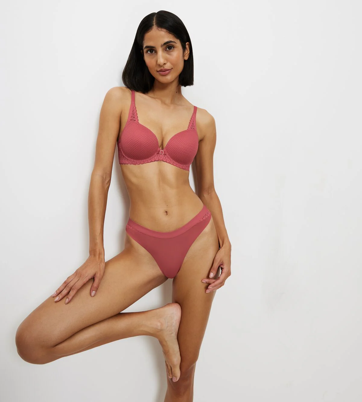 String Aura Spotlight T High Leg String - Strawberry Allure - Image 2