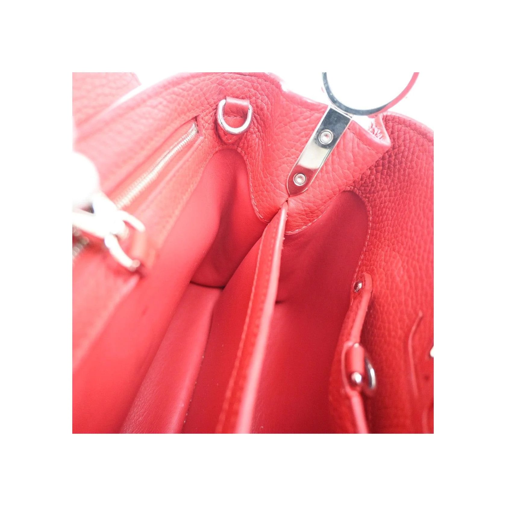 Sac Louis Vuitton Capucines - Red - Image 18