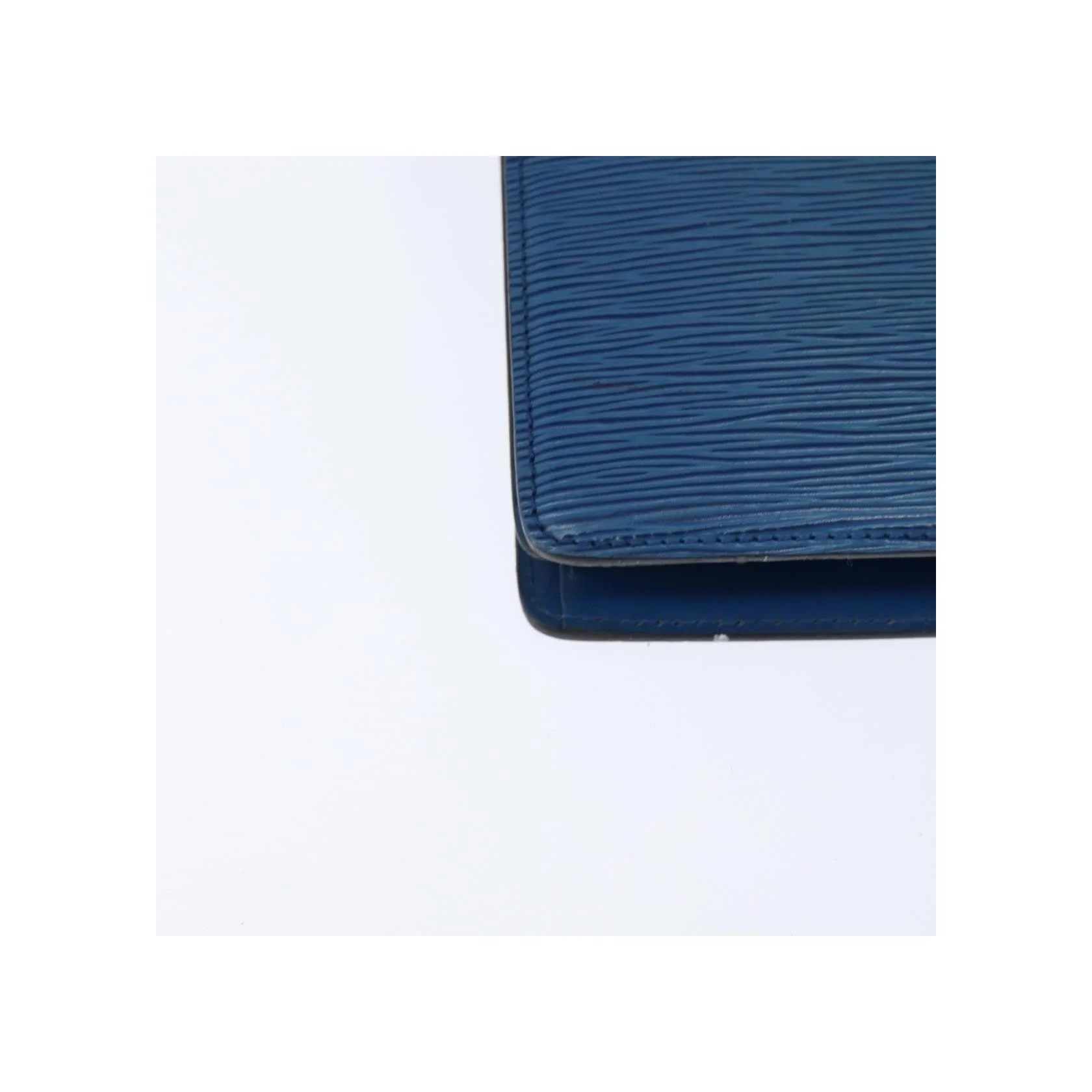Sac À Bandoulière Louis Vuitton Capucines - Blue - Image 9