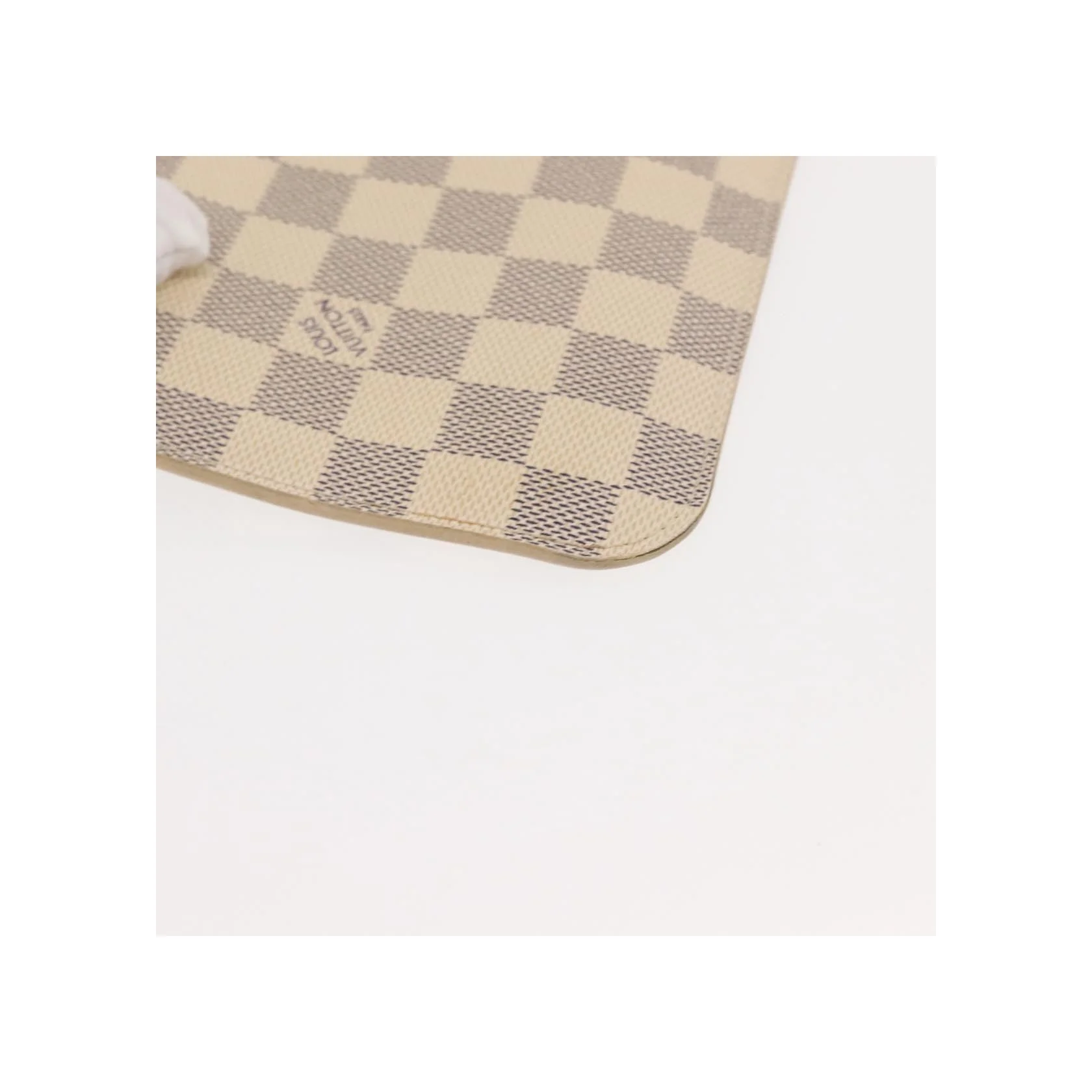Pochette Louis Vuitton Neverfull - White - Image 12