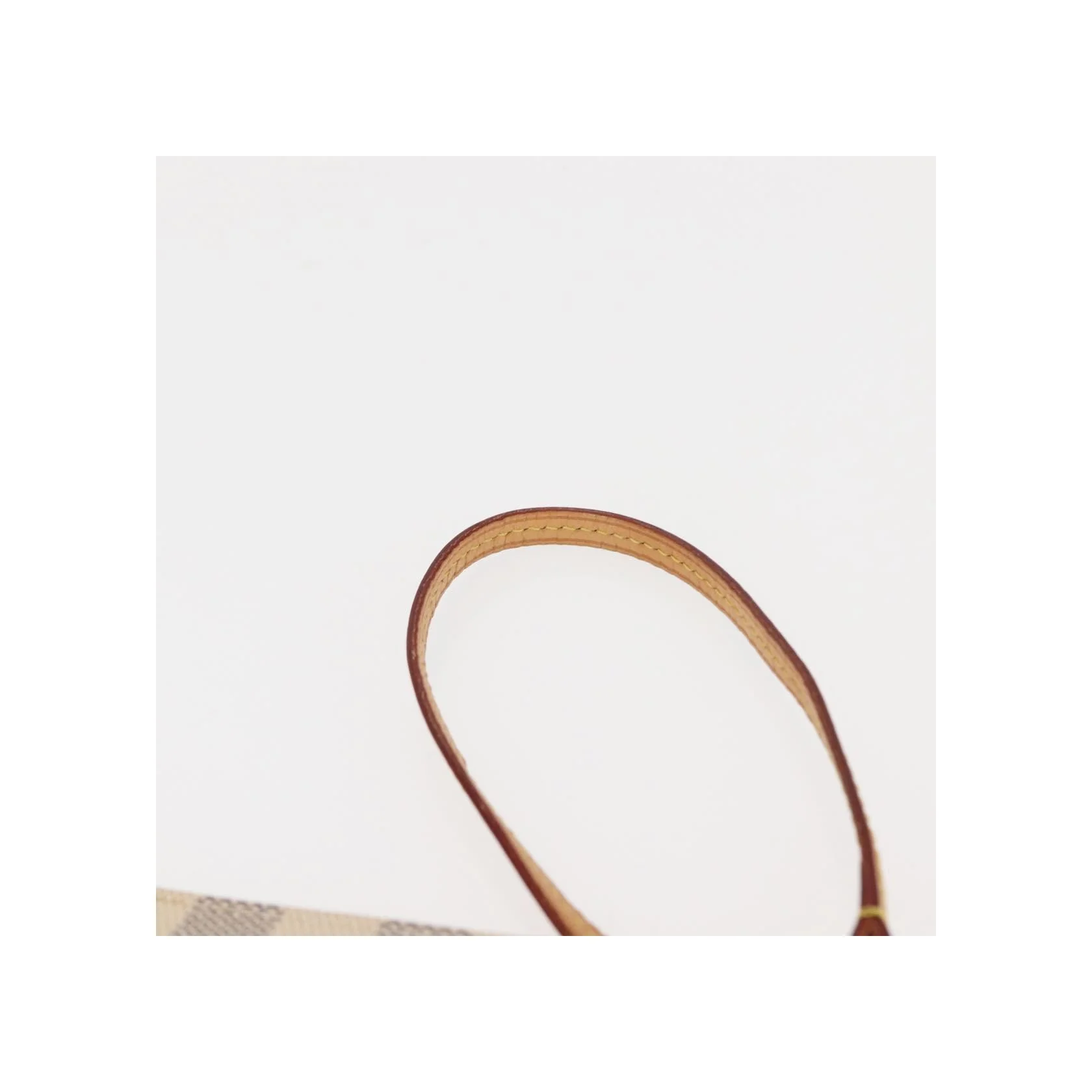 Pochette Louis Vuitton Neverfull - White - Image 15