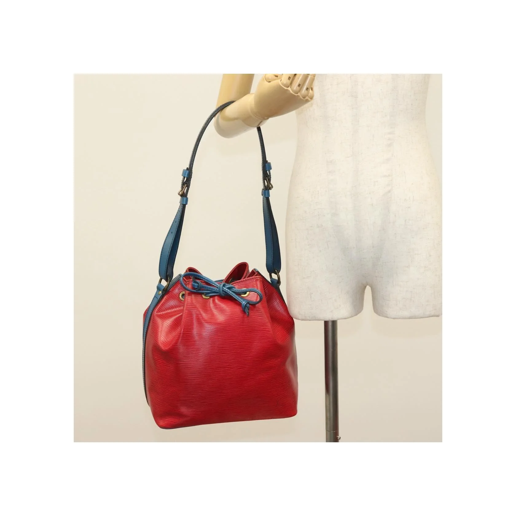 Sac À Main Louis Vuitton Petit Noé - Red - Image 14
