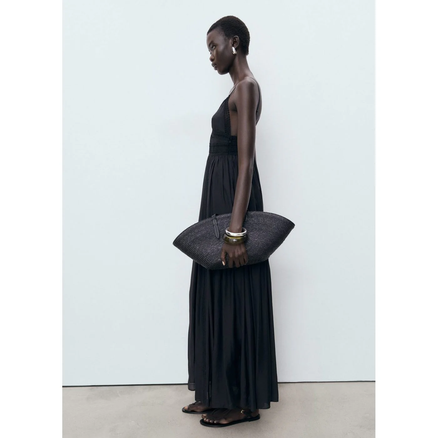 Robe Elena - Black - Image 6