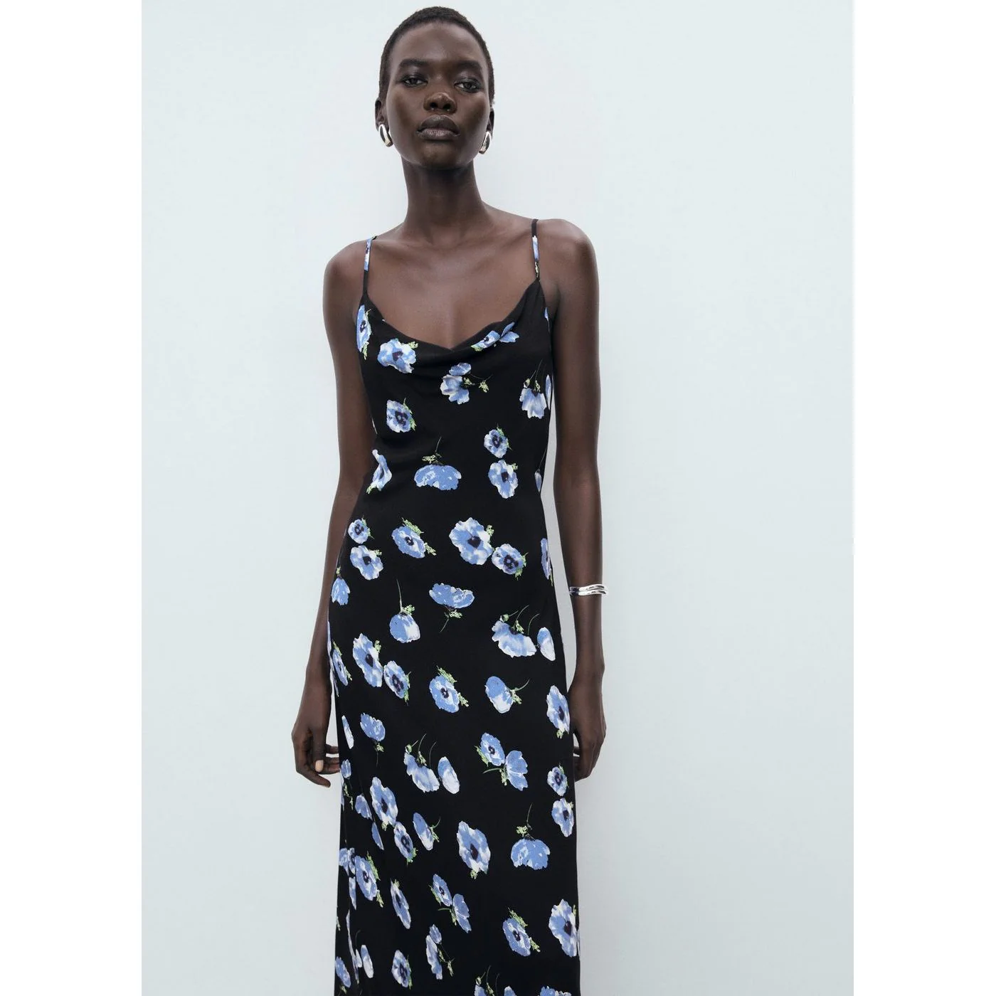 Robe Kendal - Black - Image 2