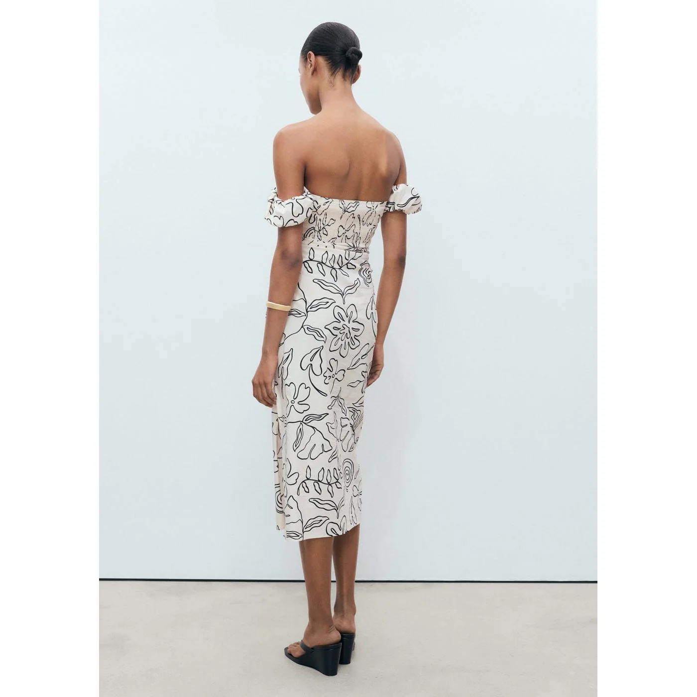 Robe Ariel - Off White - Image 3