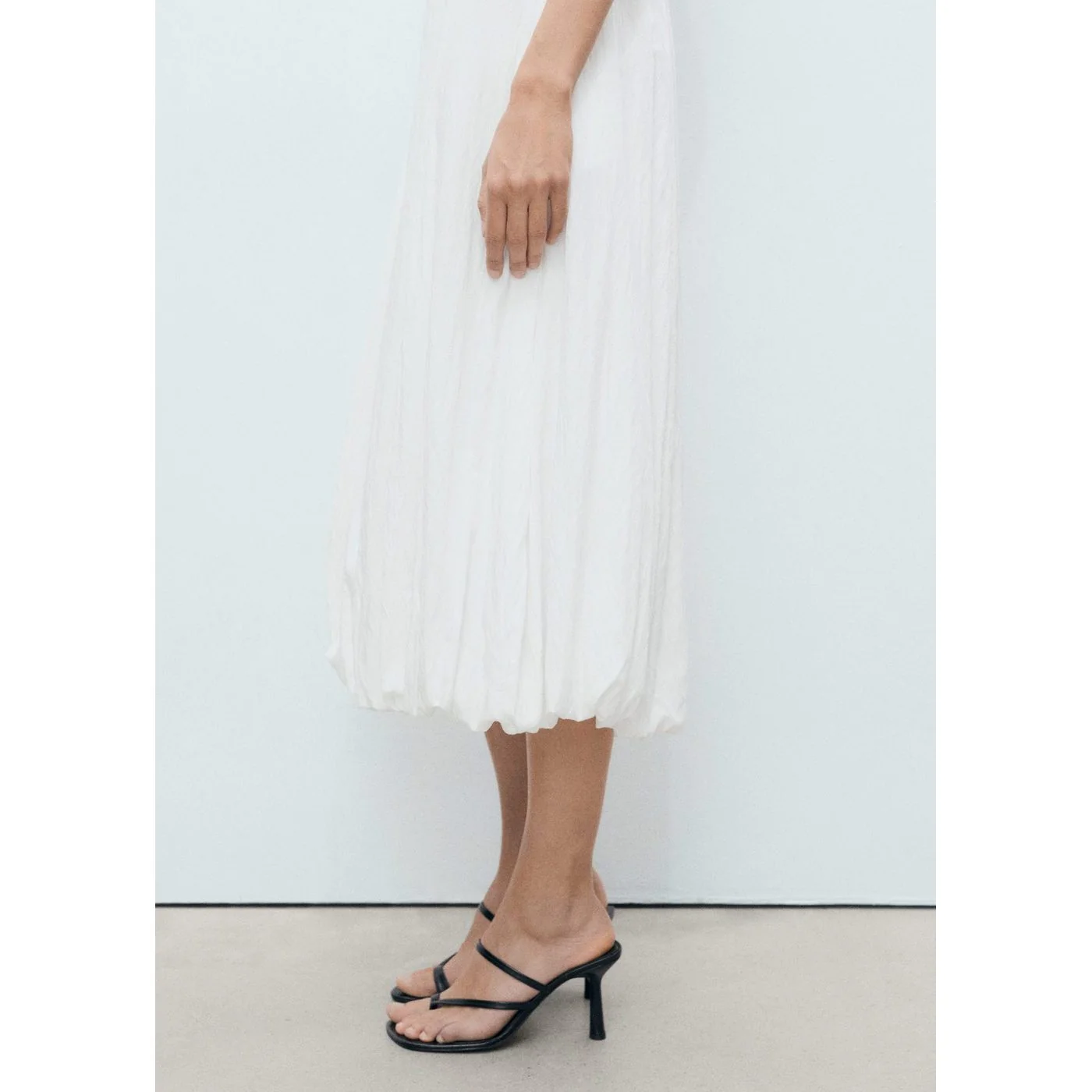 Robe Pumpkin - White - Image 5