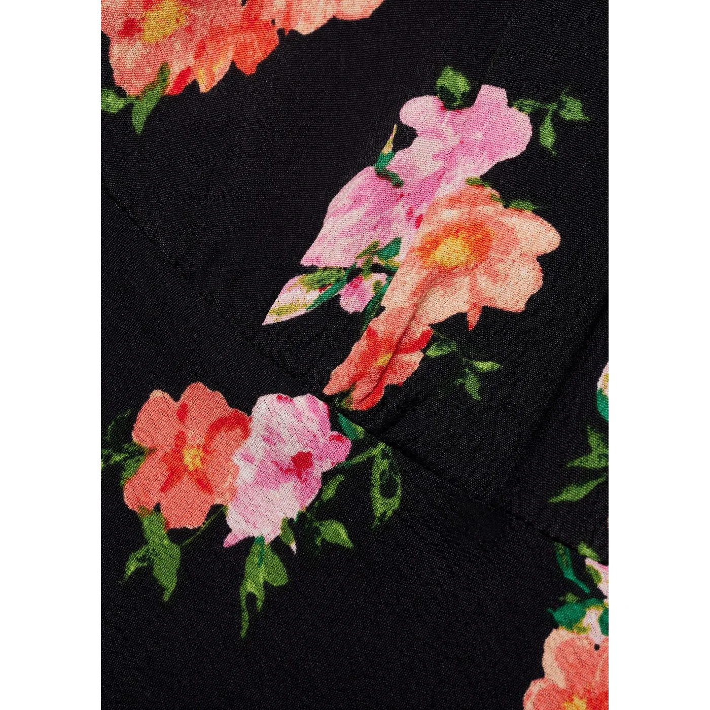Robe Rocio - Black - Image 10