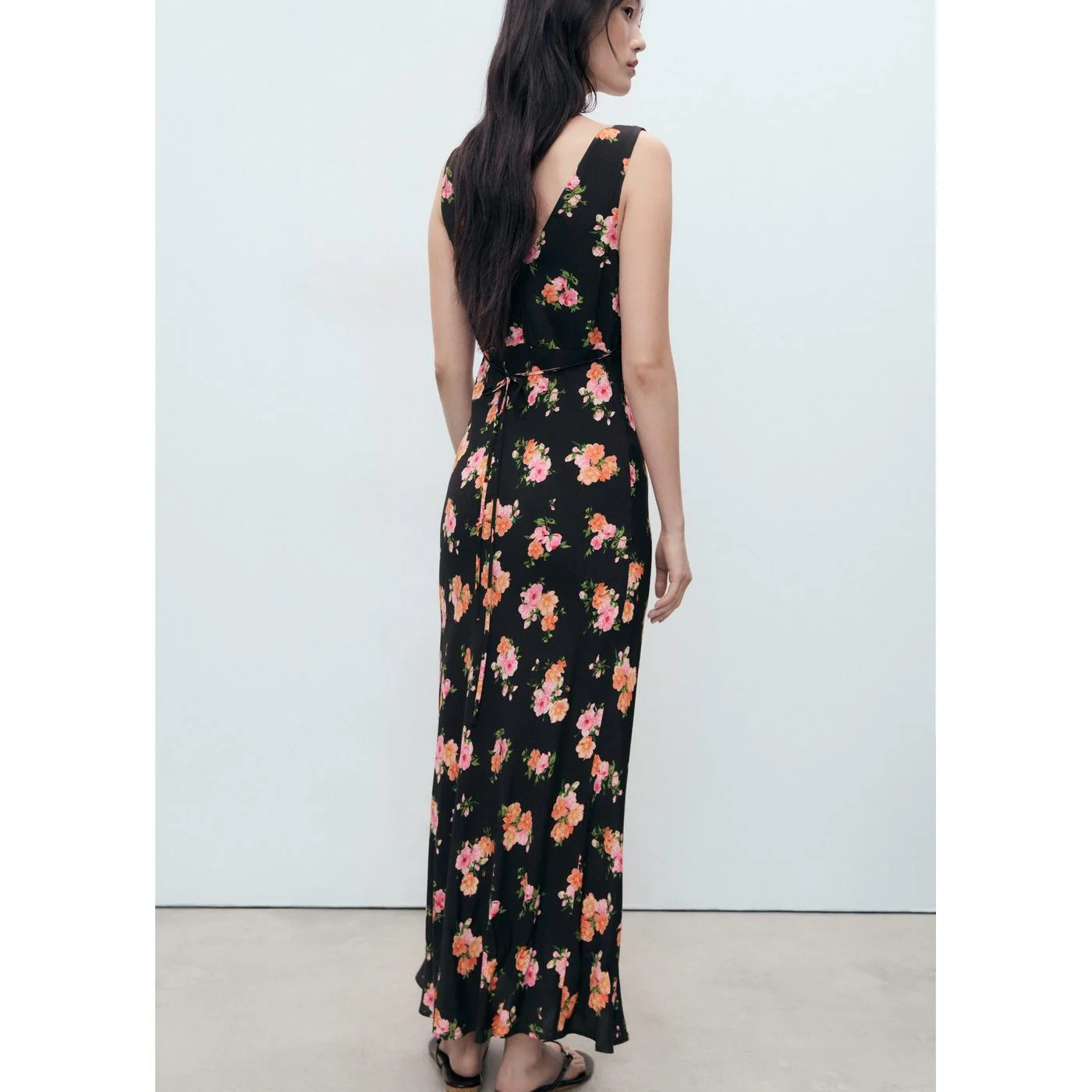 Robe Rocio - Black - Image 3